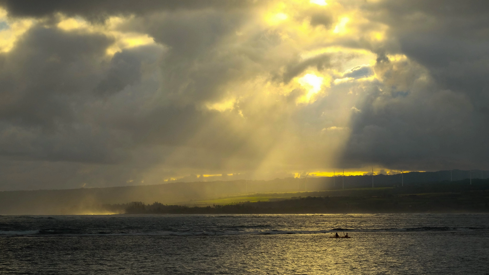 Fujifilm X-T10 + Fujifilm XC 50-230mm F4.5-6.7 OIS II sample photo. Sunrise-in-hawaii.jpg photography