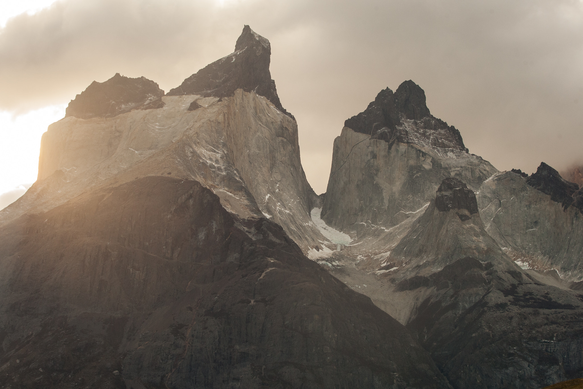 Canon EOS-1D Mark III + Canon EF 70-200mm F2.8L USM sample photo. Parque nacional torres del paine photography