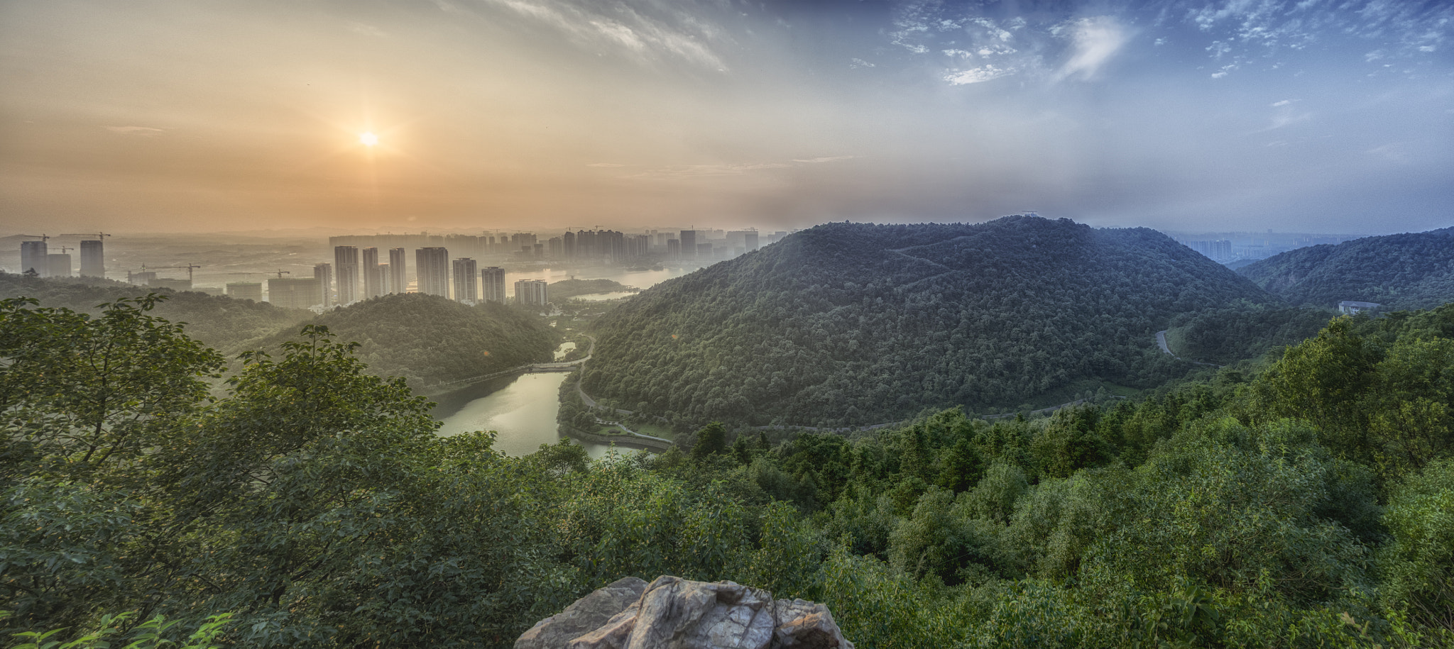 Pentax smc DA 18-55mm F3.5-5.6 AL sample photo. Peach peak photography