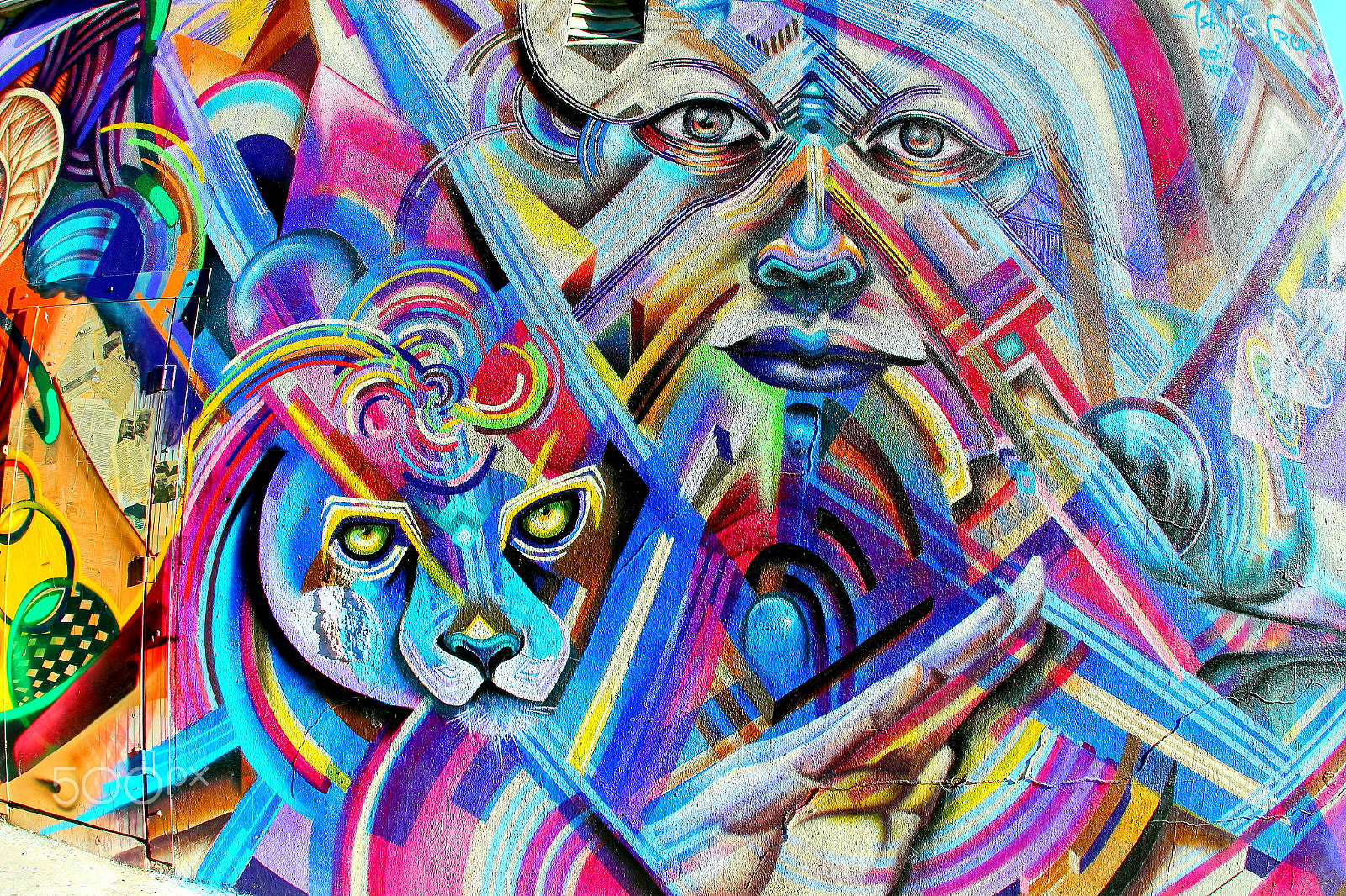 Canon EF 15mm F2.8 Fisheye sample photo. Street art.jpg photography
