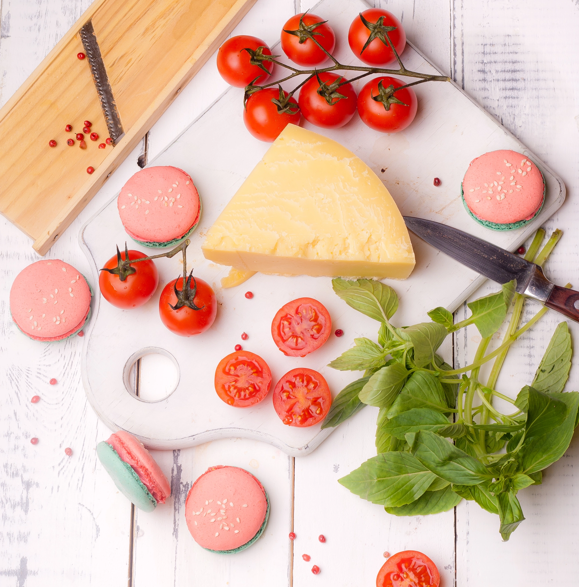 Nikon D200 + Nikon AF Nikkor 50mm F1.4D sample photo. Tomato macarons photography