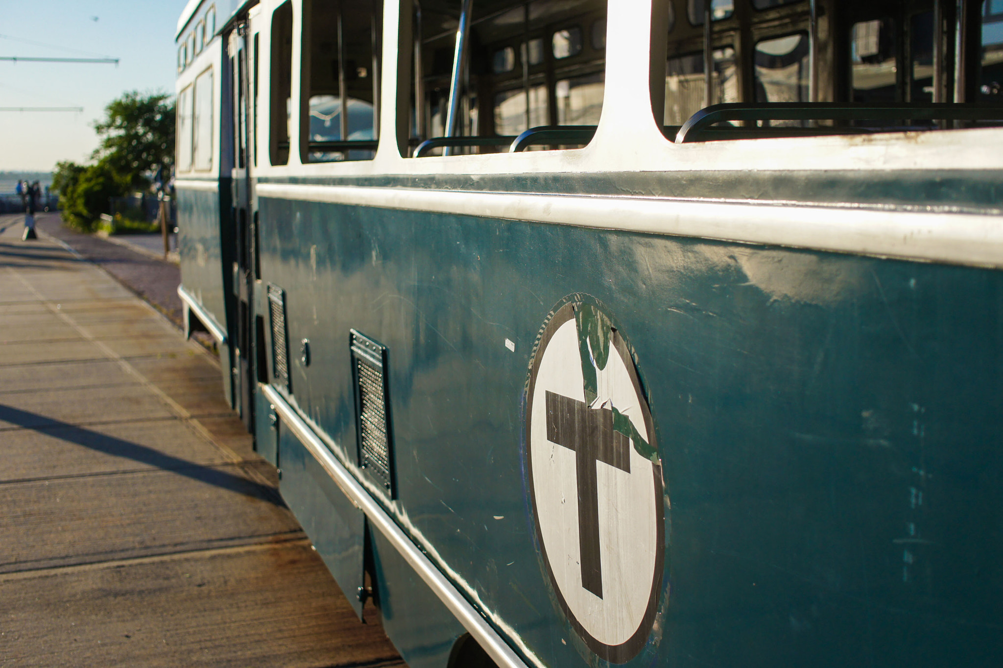 Sony Alpha NEX-5 + Sigma 30mm F2.8 EX DN sample photo. Vintage streetcar detail photography