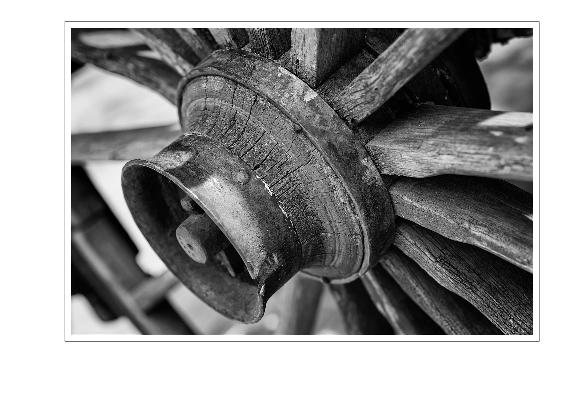 Nikon D4S + Nikon AF-S Nikkor 85mm F1.8G sample photo. Wheel detail photography