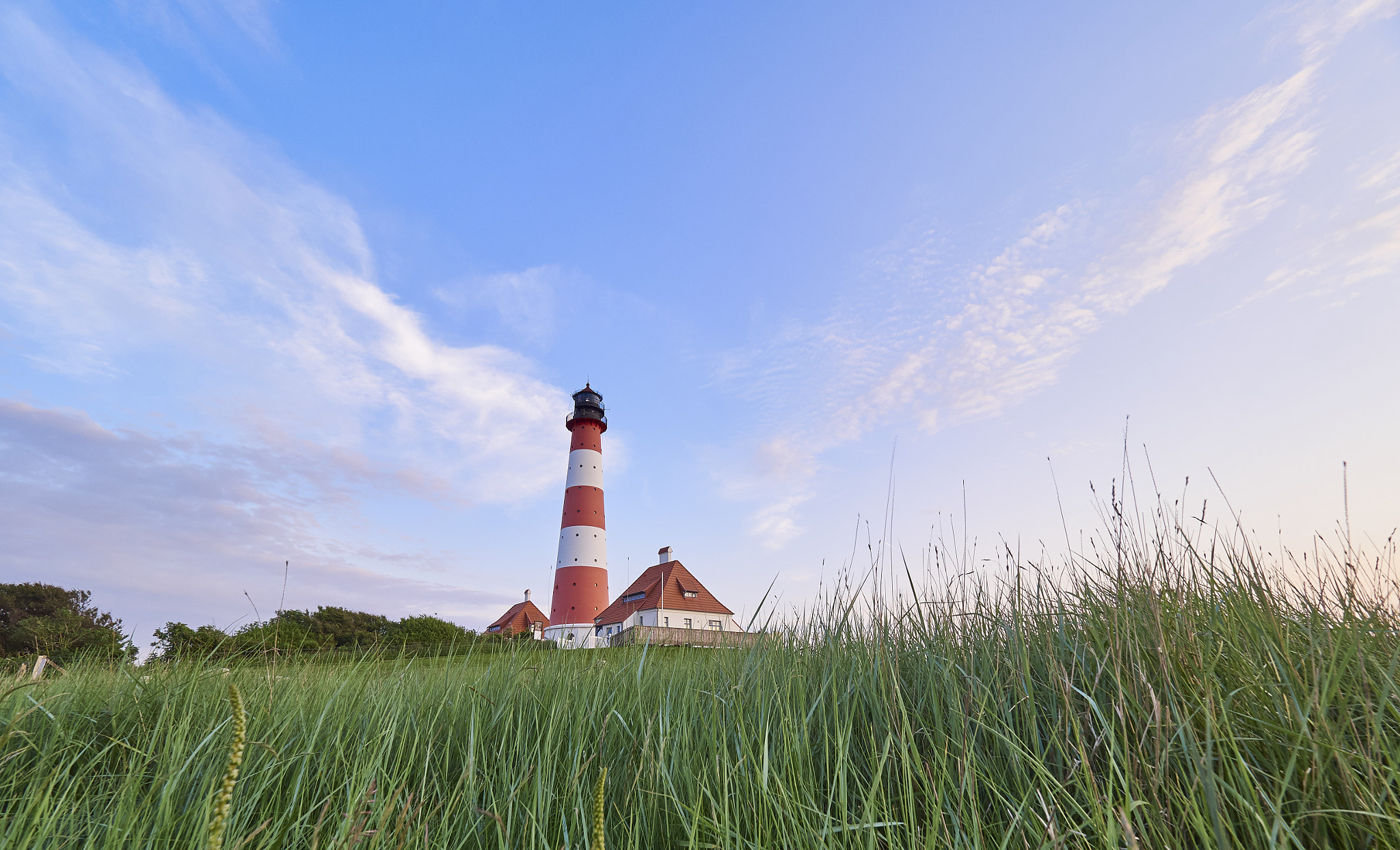 Olympus OM-D E-M5 + Olympus M.Zuiko Digital ED 7-14mm F2.8 PRO sample photo. Leuchtturm westerhever photography