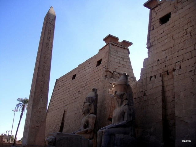 Sony DSC-T90 sample photo. Karnak temple in louxor photography