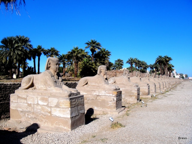 Sony DSC-T90 sample photo. Karnak temple in louxor photography