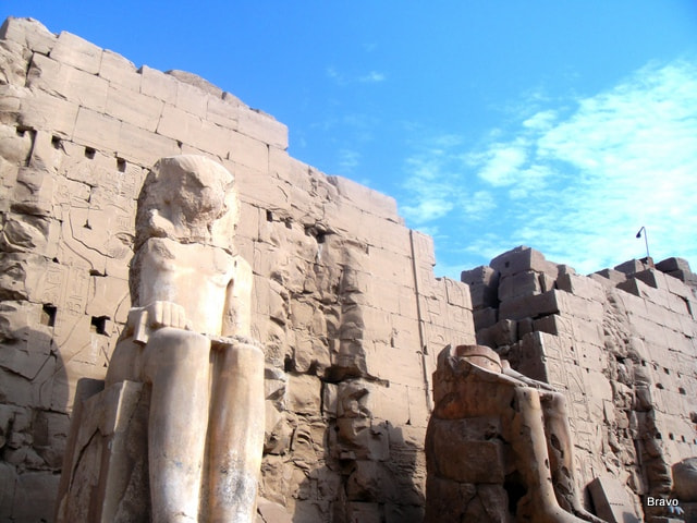 Sony DSC-T90 sample photo. Karnak temple in louxor photography