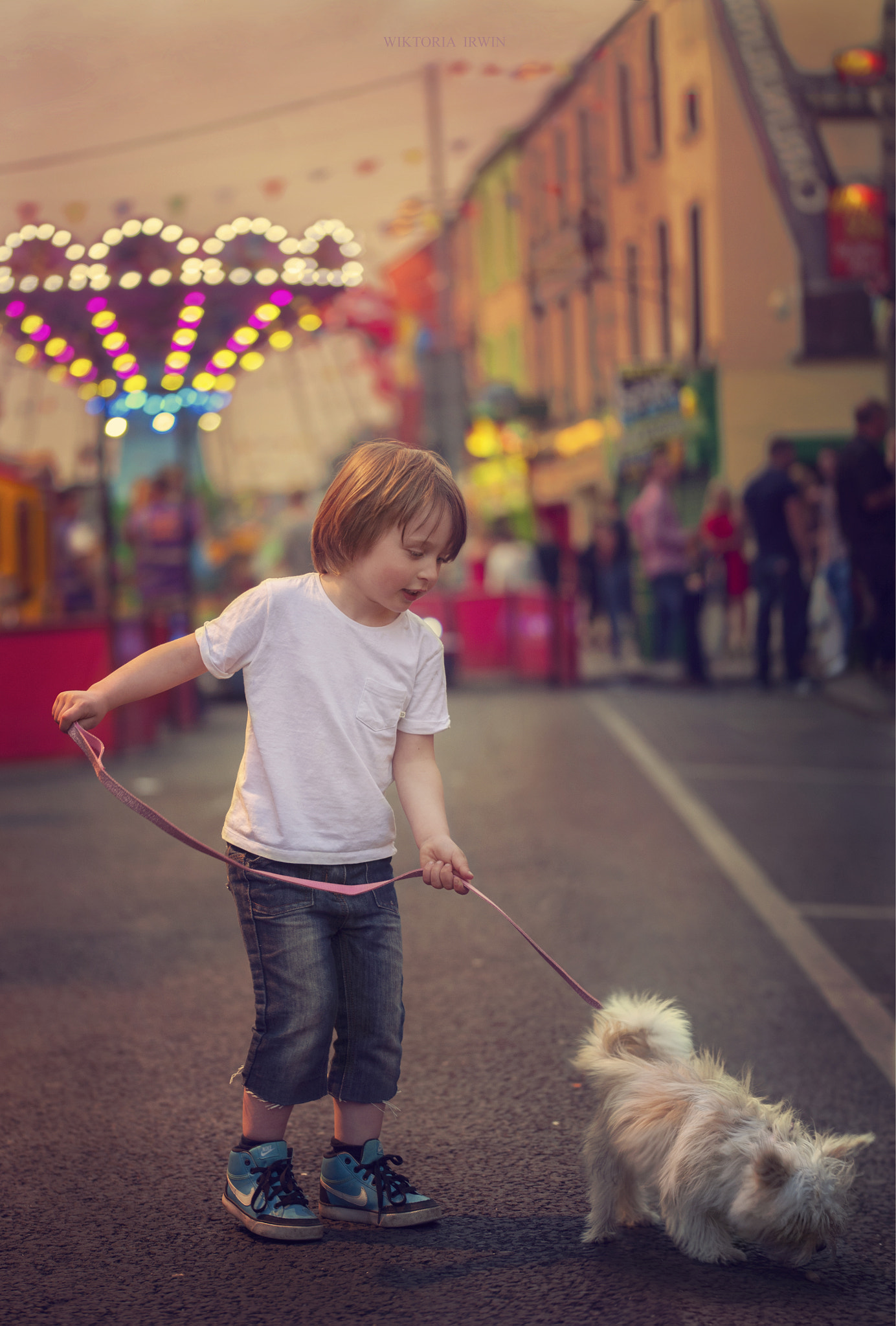 Sigma 105mm F2.8 EX DG OS HSM sample photo. Fun fare photography