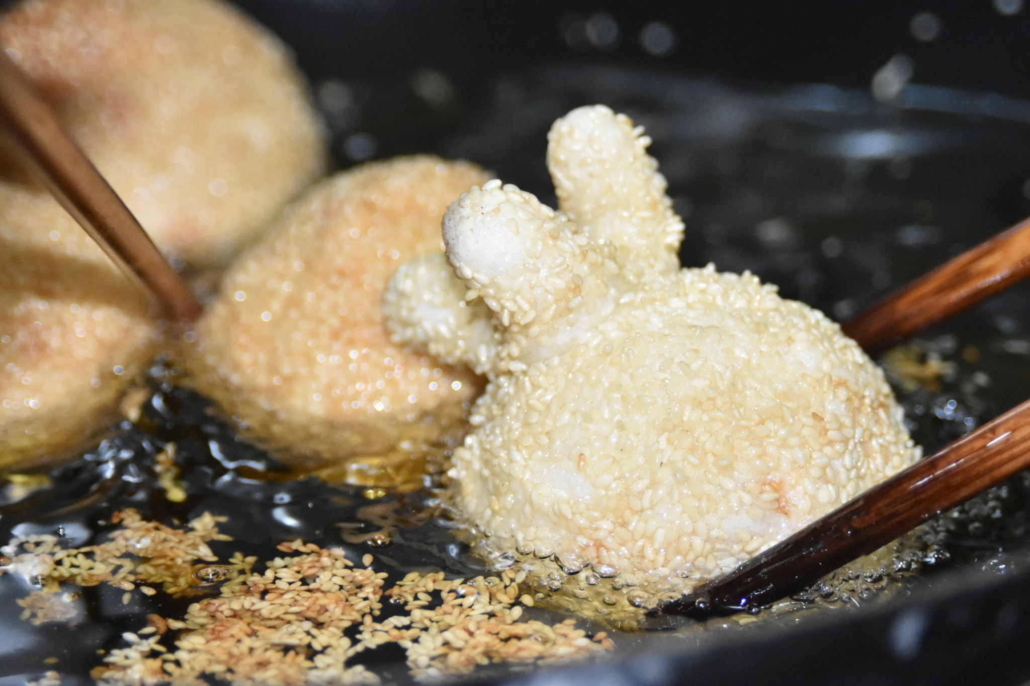 AF Zoom-Nikkor 28-105mm f/3.5-4.5D IF sample photo. Chinese new year food photography