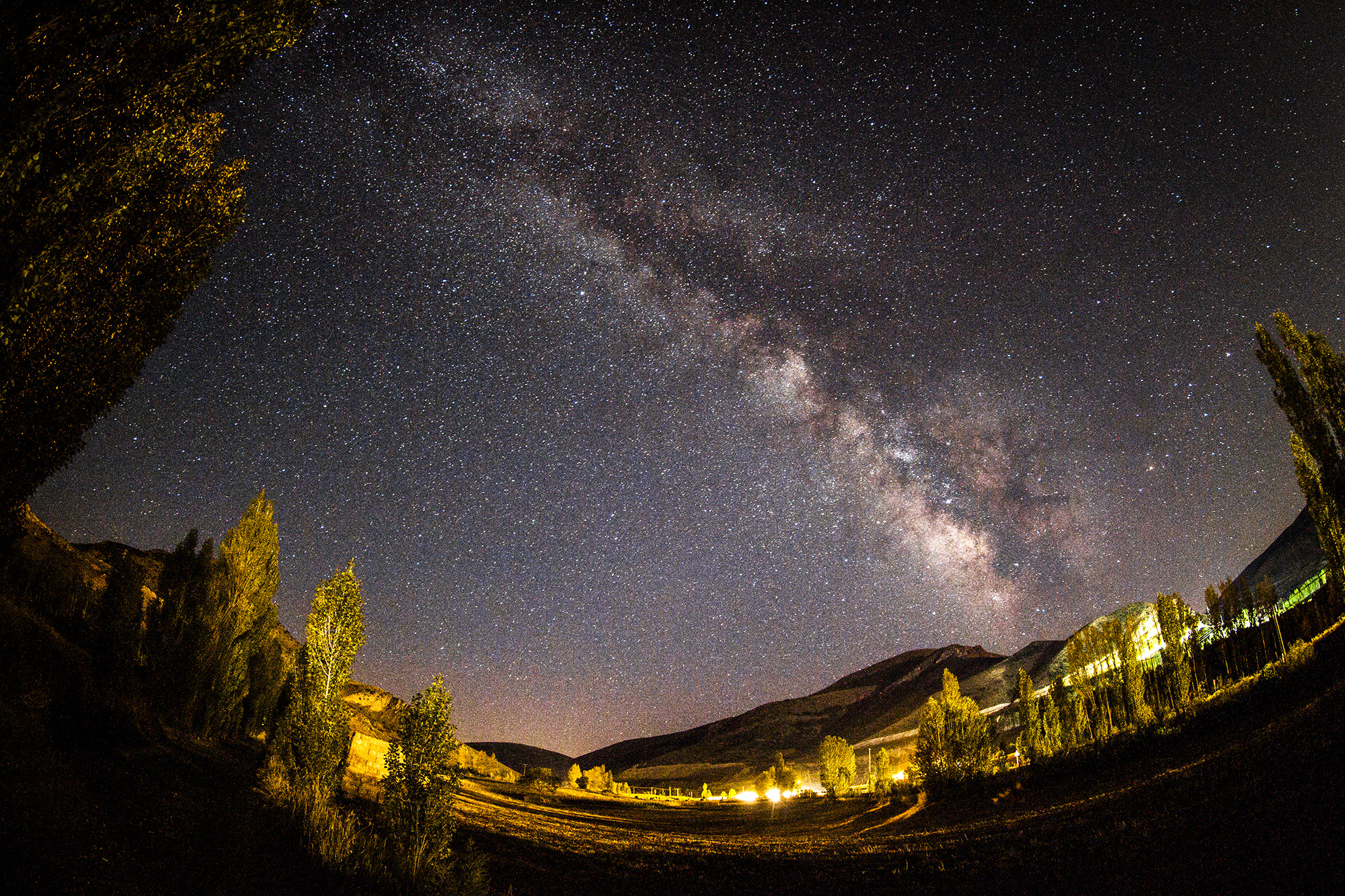 Canon EF 8-15mm F4L Fisheye USM sample photo. Milky way photography