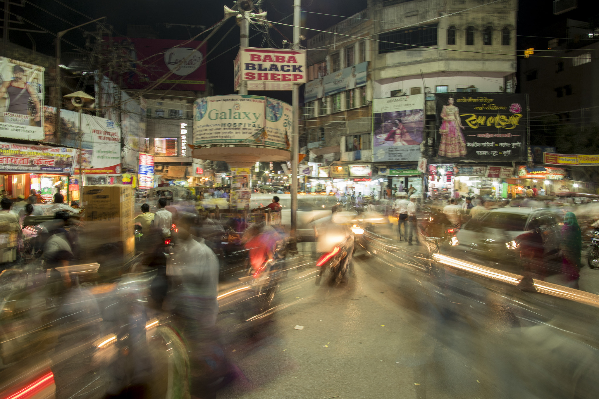 Pentax smc DA 14mm F2.8 ED (IF) sample photo. Indian street photography