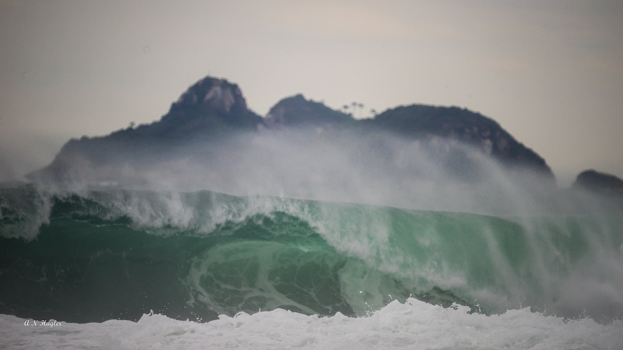 Sony a7 + Sony 500mm F8 Reflex sample photo. Storm waves breaking rio photography