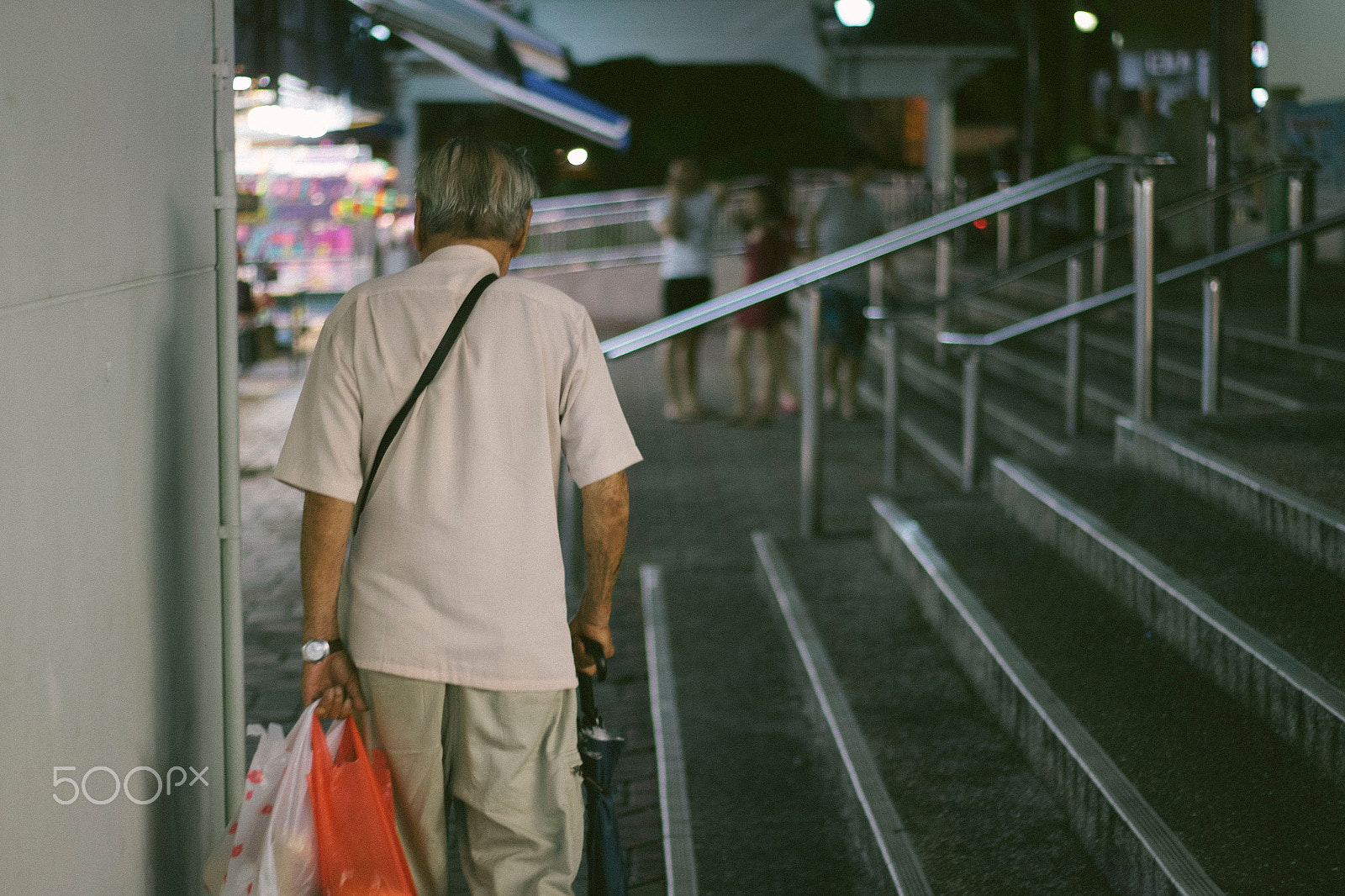 Canon EOS 7D Mark II + Canon EF 50mm F1.8 II sample photo. White light photography