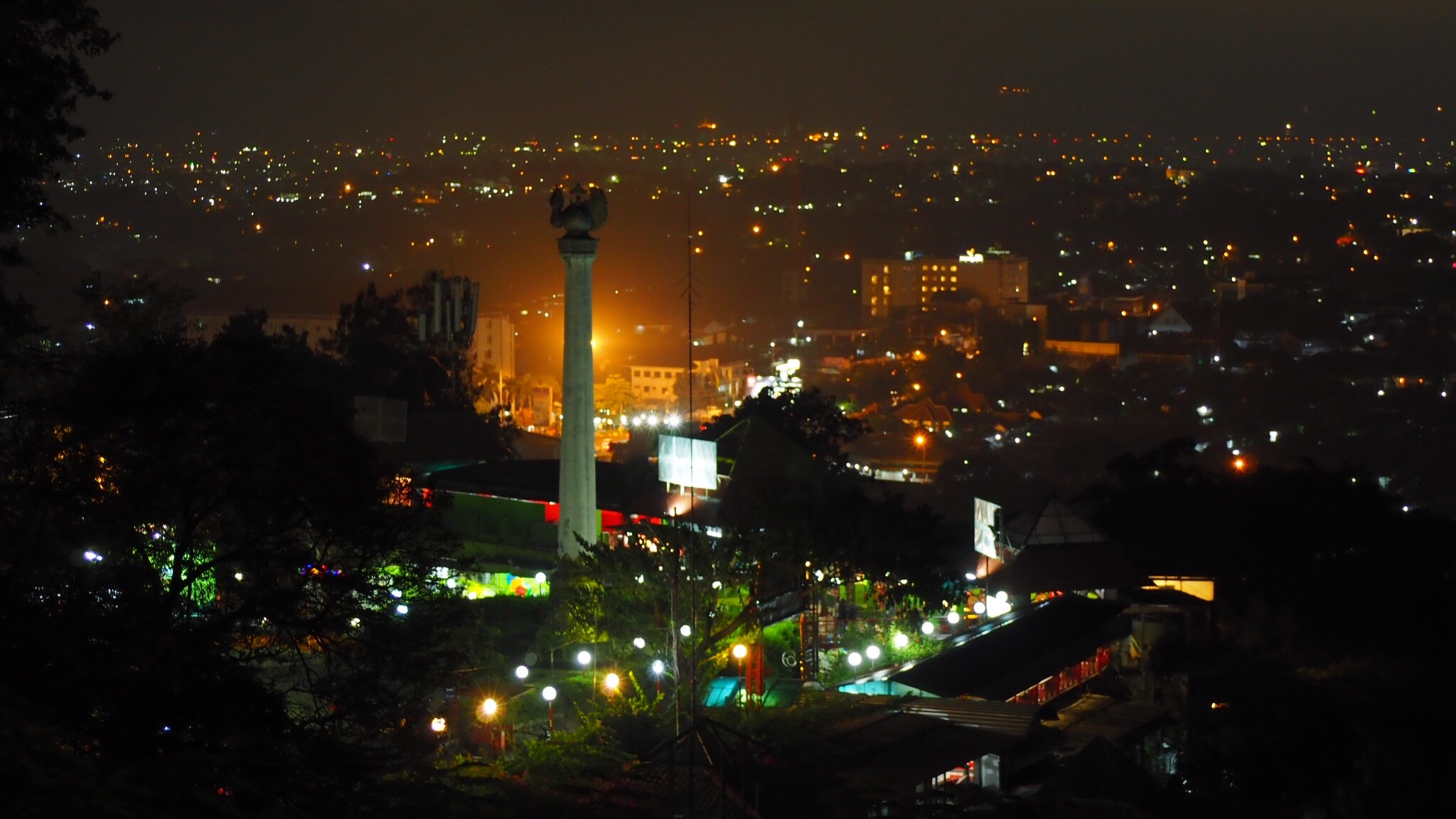 Olympus PEN-F sample photo. Nightscape photography