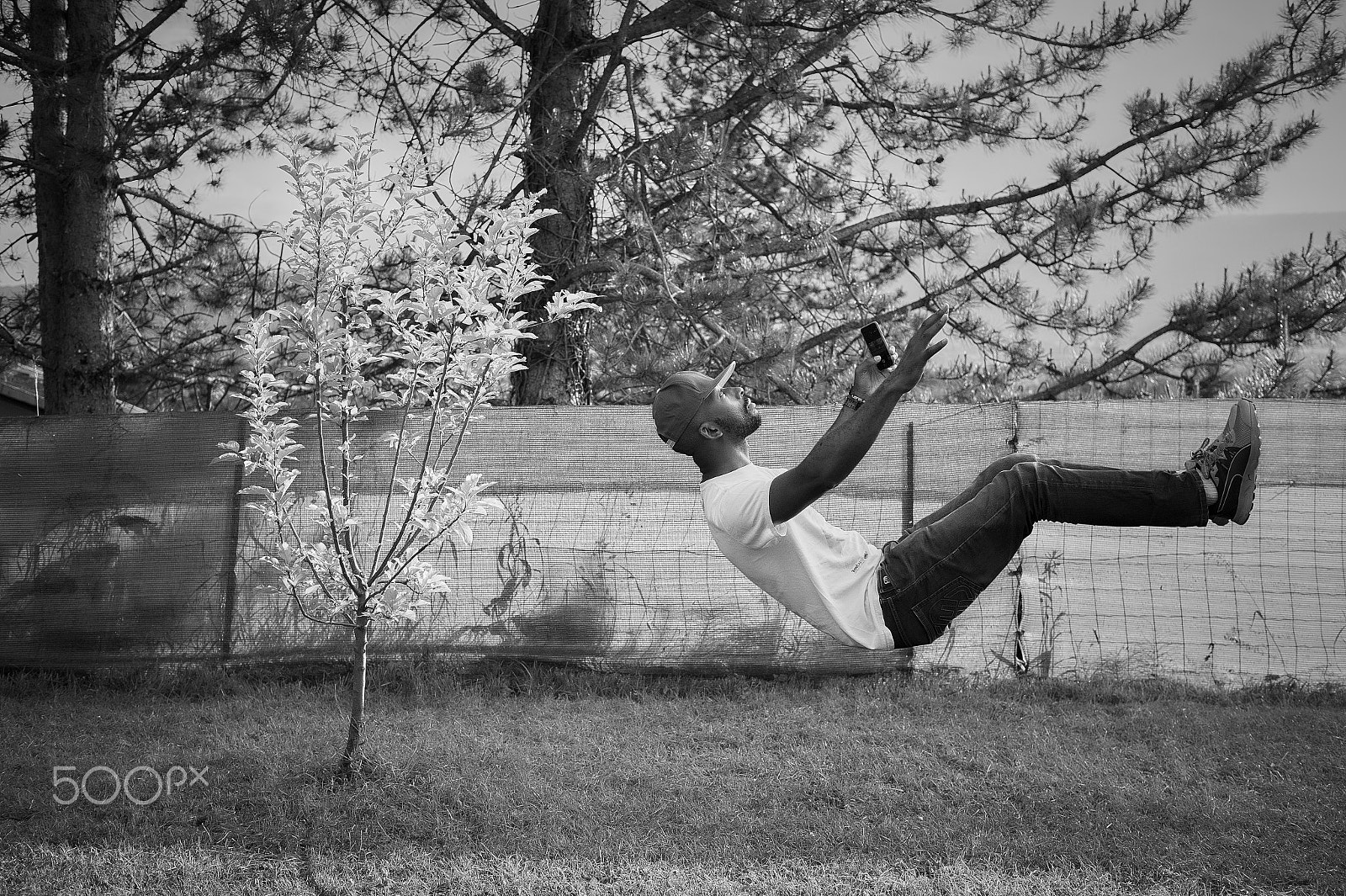 Sony Alpha a5000 (ILCE 5000) + Sigma 30mm F2.8 EX DN sample photo. Levitation one photography
