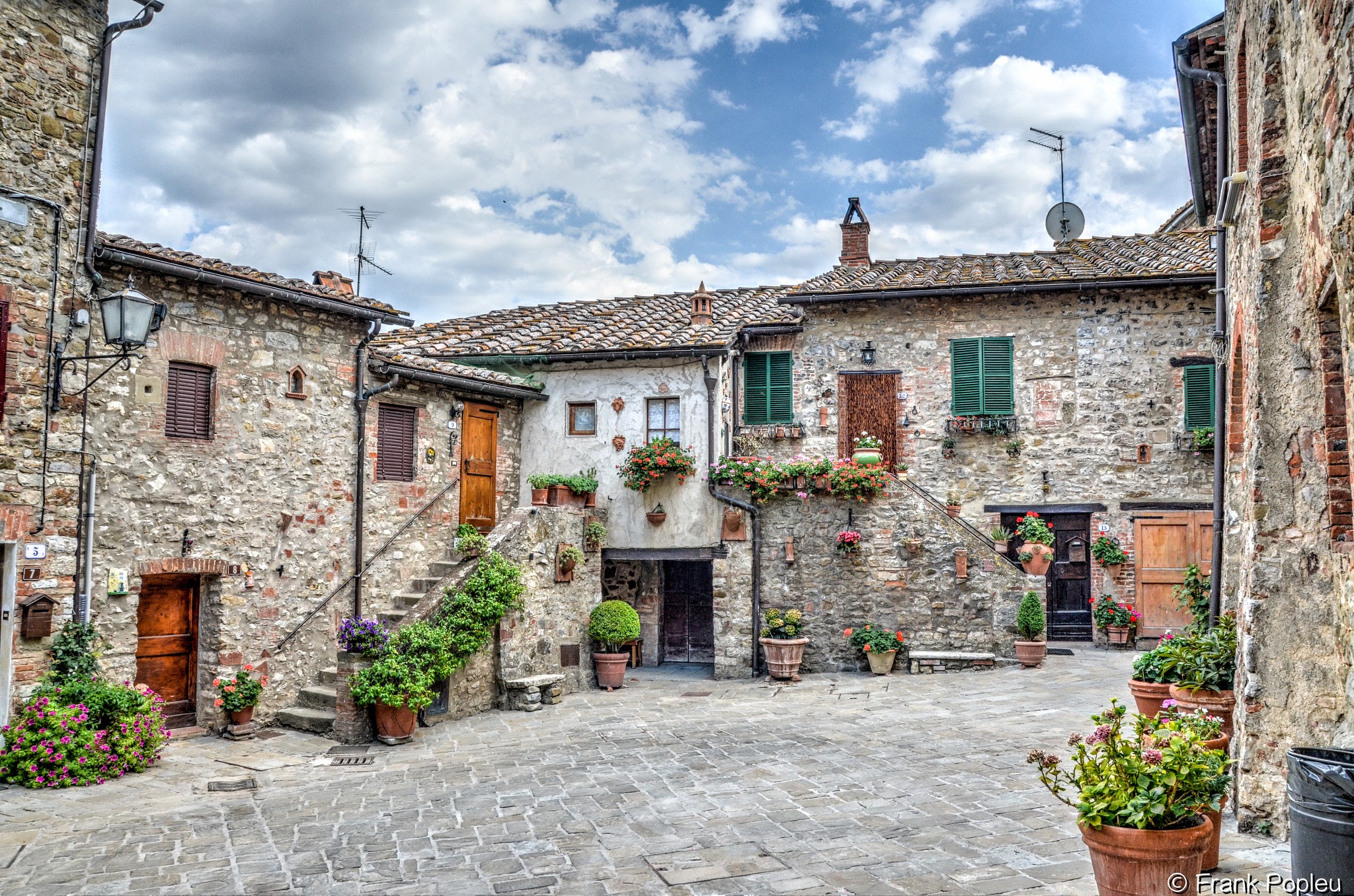 Sigma 18-250mm F3.5-6.3 DC OS HSM sample photo. Toscane photography