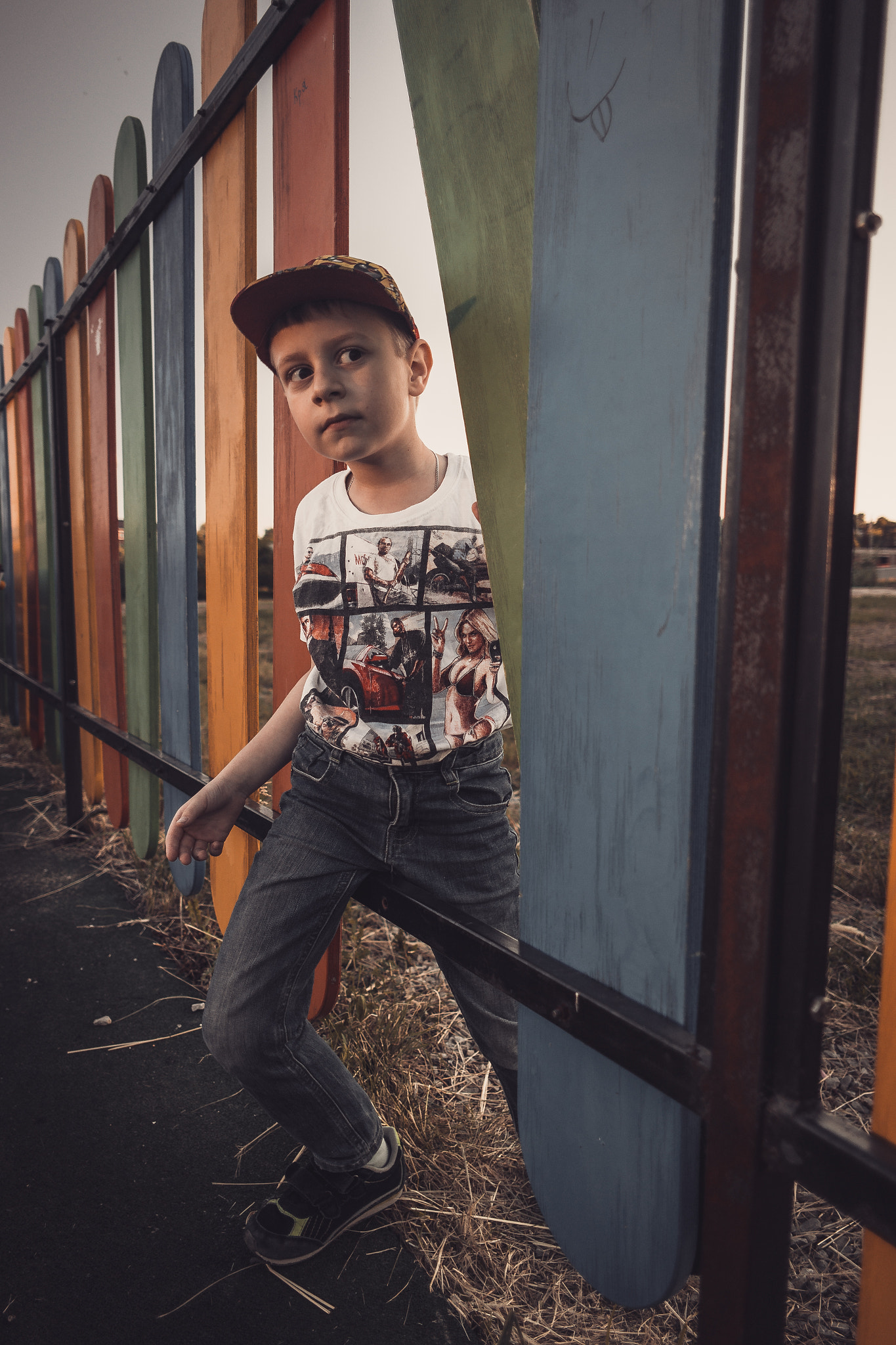Samsung NX 16mm F2.4 Pancake sample photo. Brown walk photography