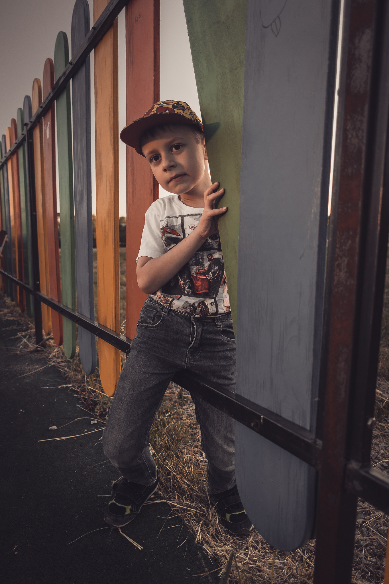 Samsung NX 16mm F2.4 Pancake sample photo. Brown walk photography