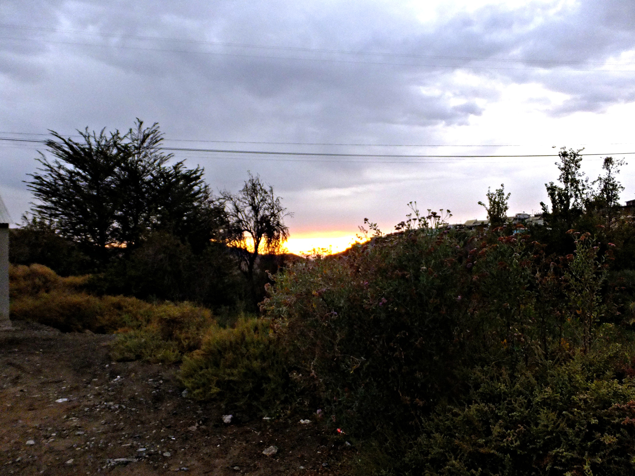 Fujifilm FinePix F770EXR (FinePix F775EXR) sample photo. Atardecer photography