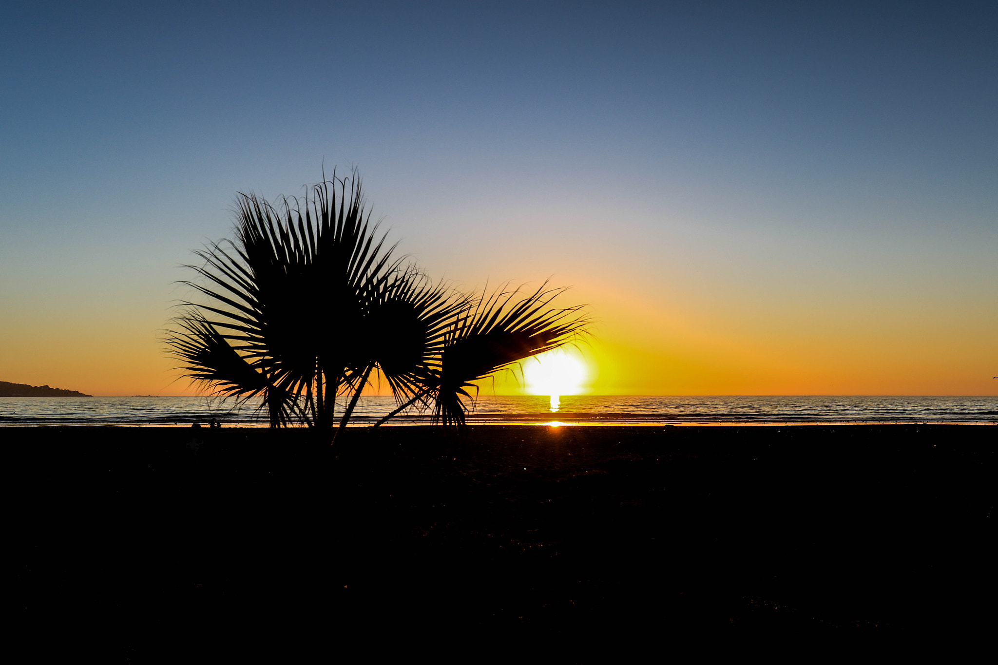 Canon EF 16-35mm F4L IS USM sample photo. Coucher de soleil - la serena - chili photography