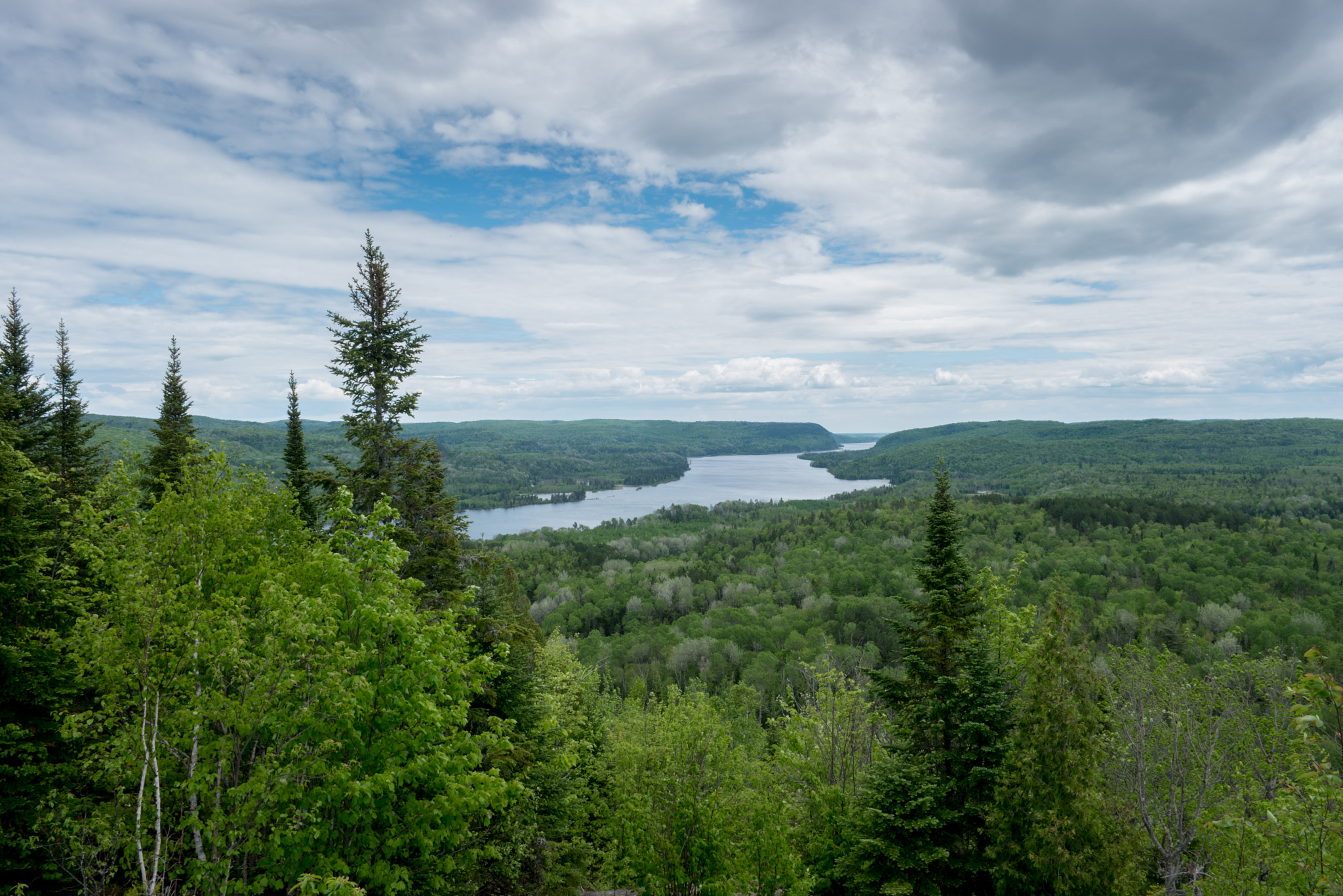 Samsung NX 16mm F2.4 Pancake sample photo. Canada - mauricie national park - lake & forest #4 photography
