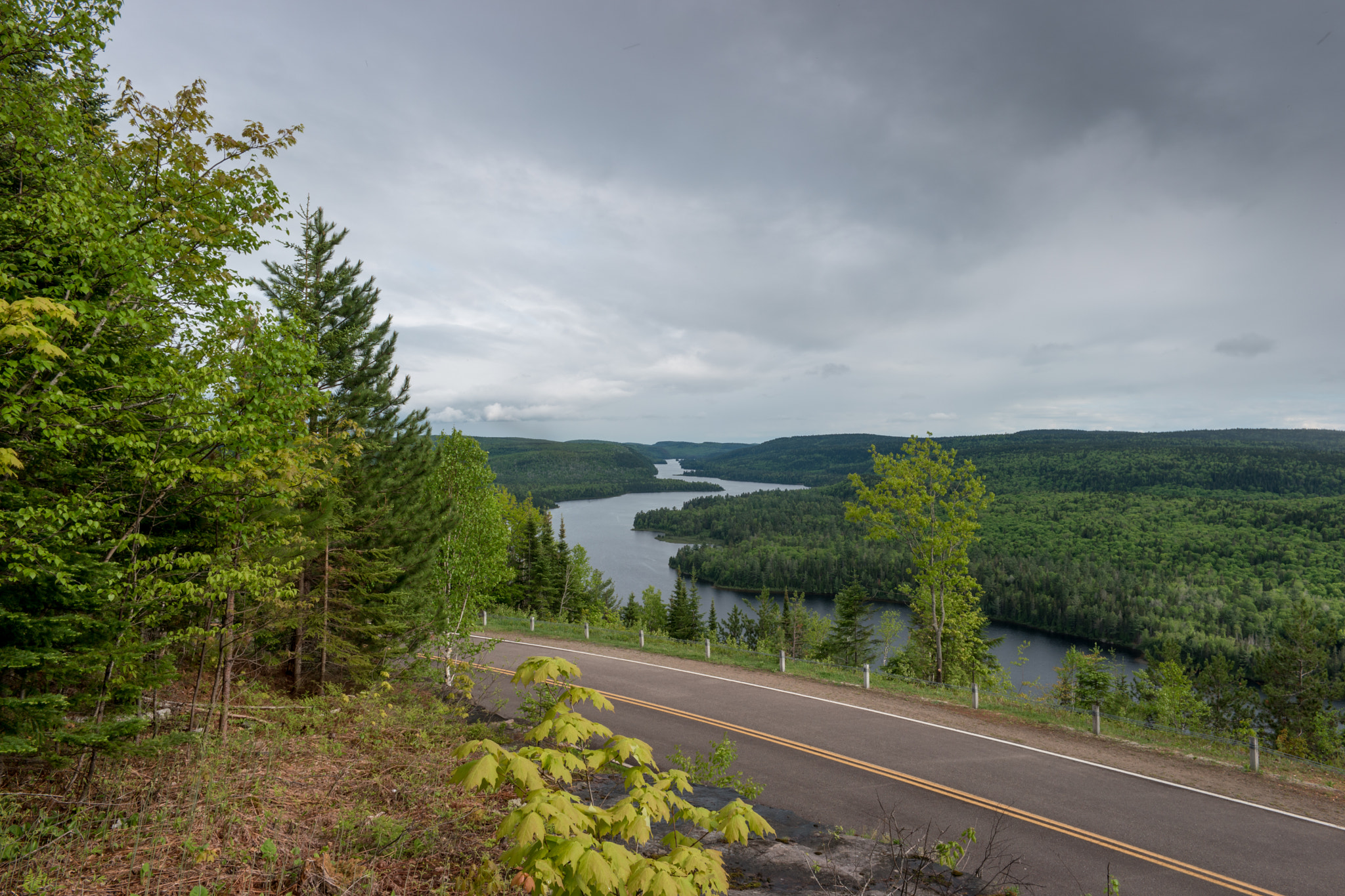 Samsung NX500 + Samsung NX 16mm F2.4 Pancake sample photo. Canada - mauricie national park - lake & forest #3 photography