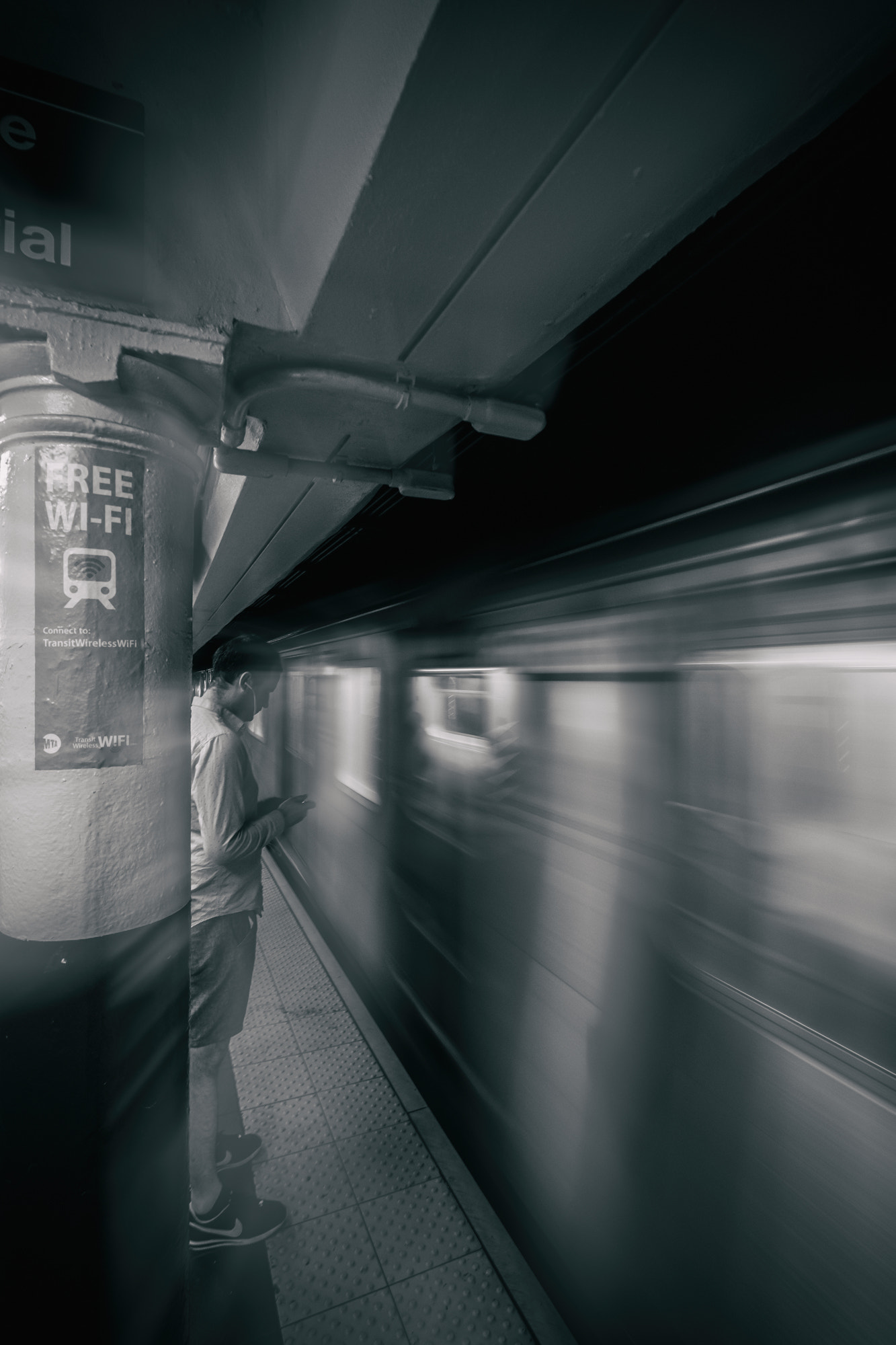 Canon EF-S 10-18mm F4.5–5.6 IS STM sample photo. 4 train photography