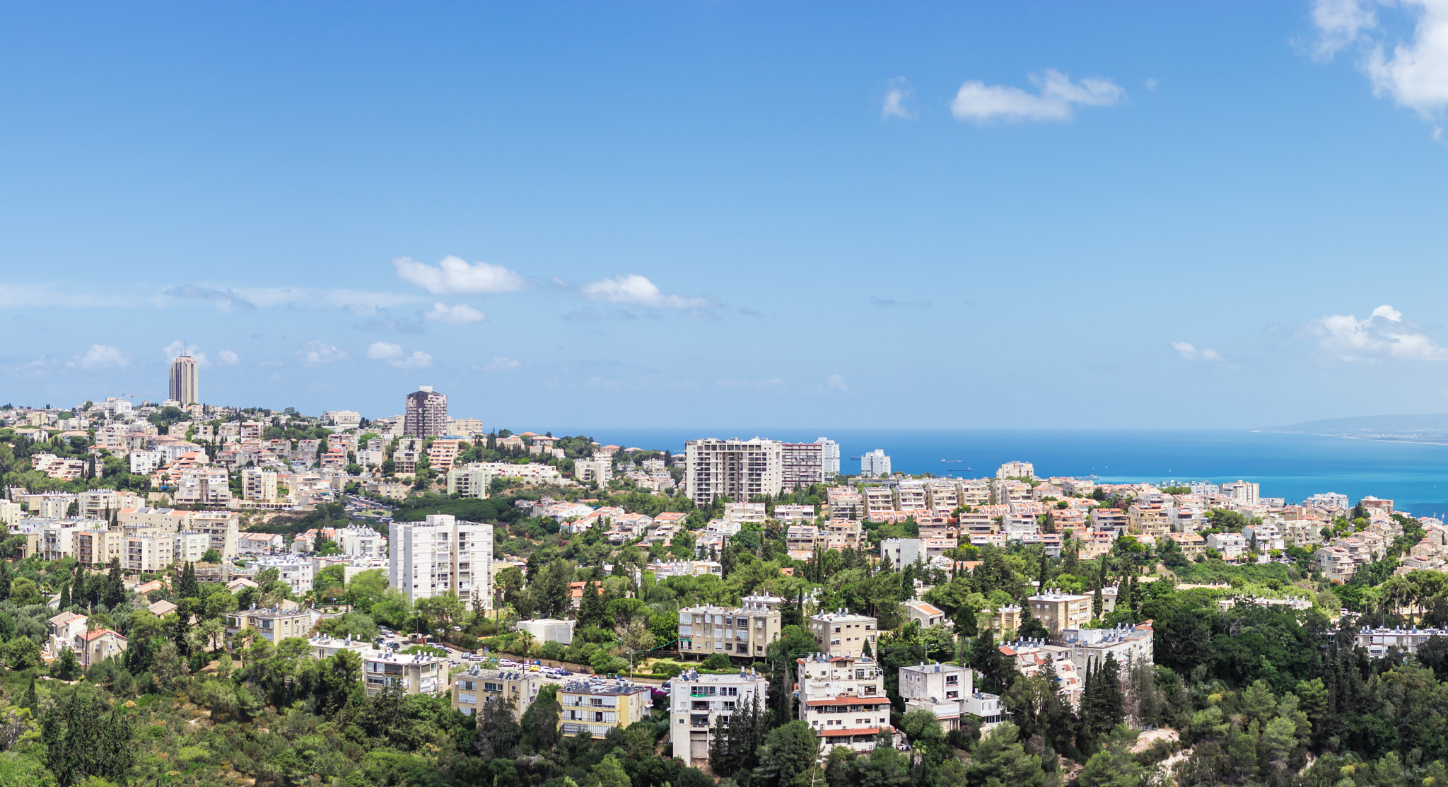 Canon EOS 600D (Rebel EOS T3i / EOS Kiss X5) + Sigma 35mm F1.4 DG HSM Art sample photo. Beautiful haifa photography
