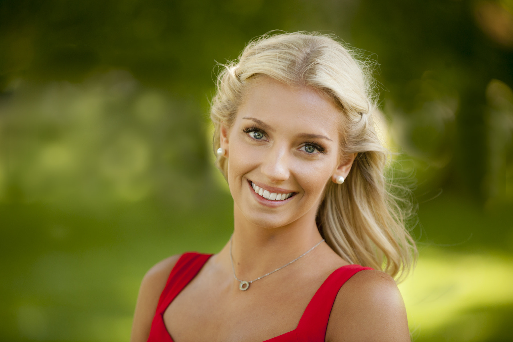 Canon EF 80-200mm f/2.8L sample photo. Fanny on promnight photography
