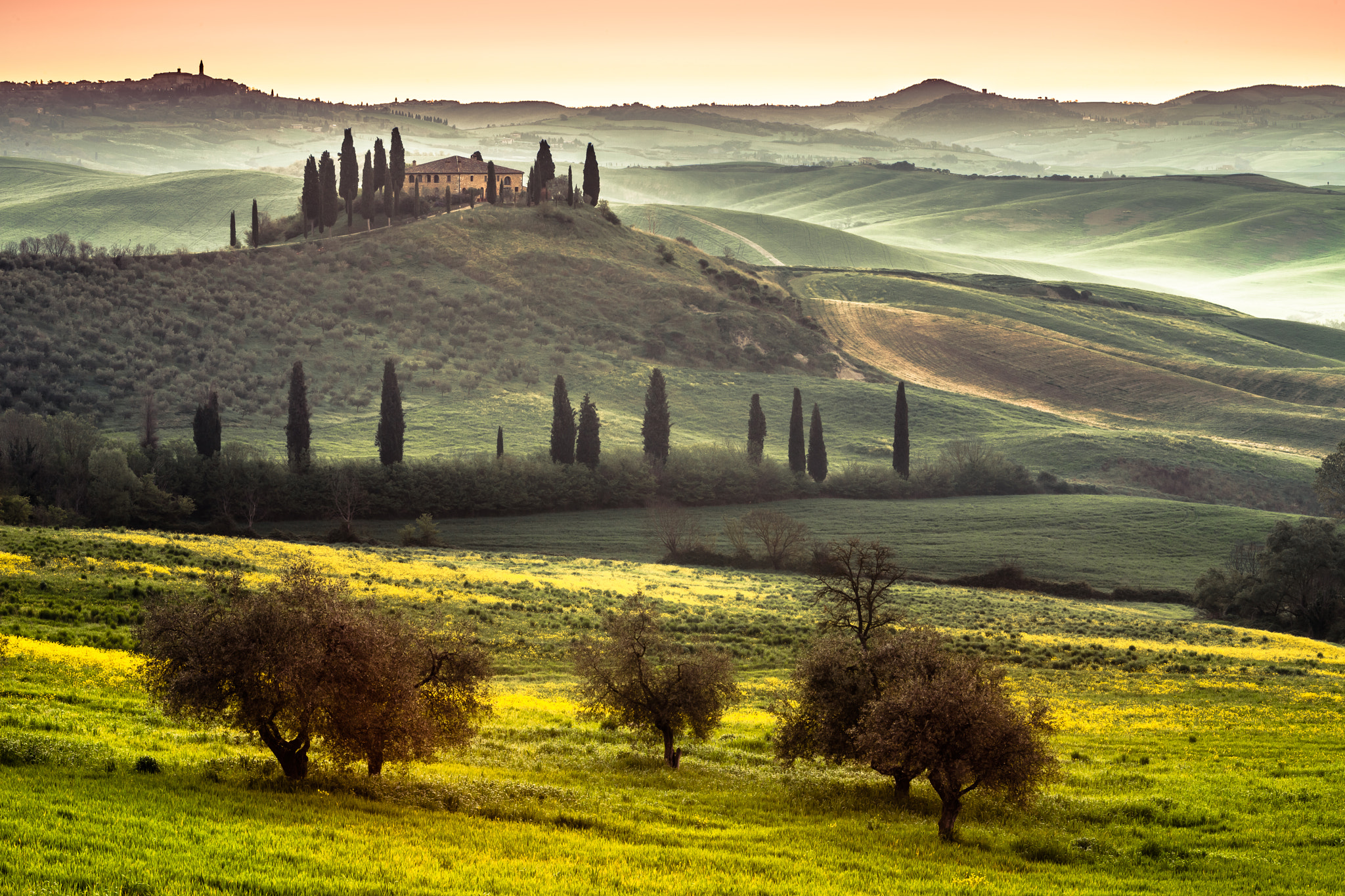 Canon EF 70-200mm F4L IS USM sample photo. Tuscany photography