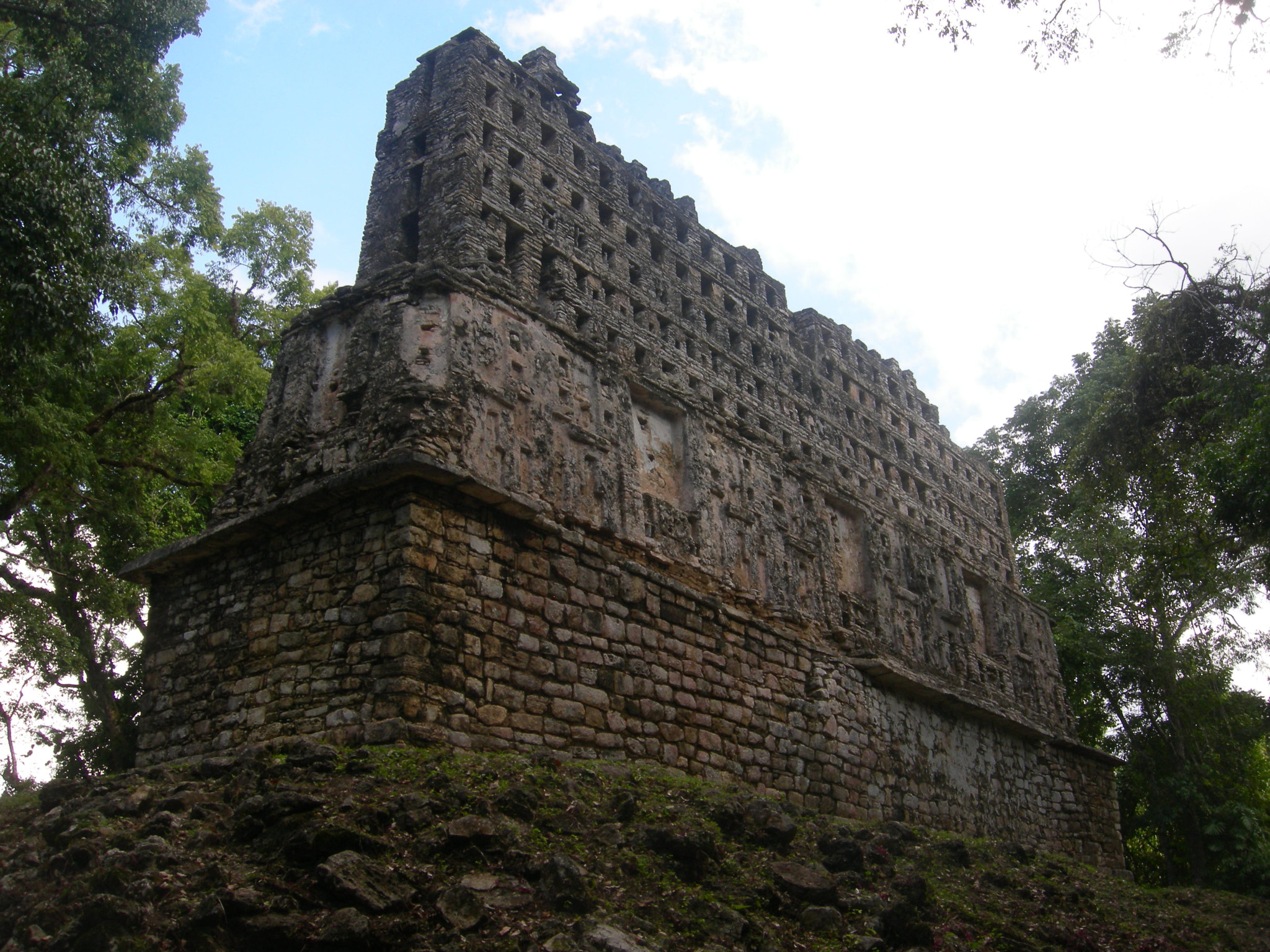 Nikon COOLPIX P1 sample photo. Yaxchilan photography