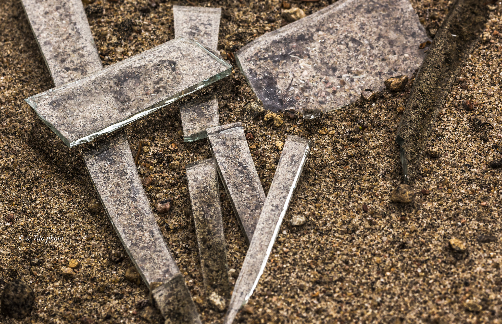 Sigma 105mm F2.8 EX DG OS HSM sample photo. Broken glass in sand ... photography