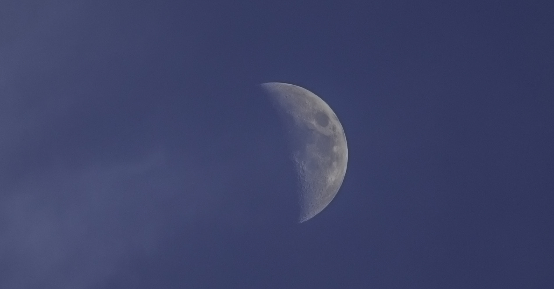 Canon EF 100-400mm F4.5-5.6L IS USM sample photo. The moon photography