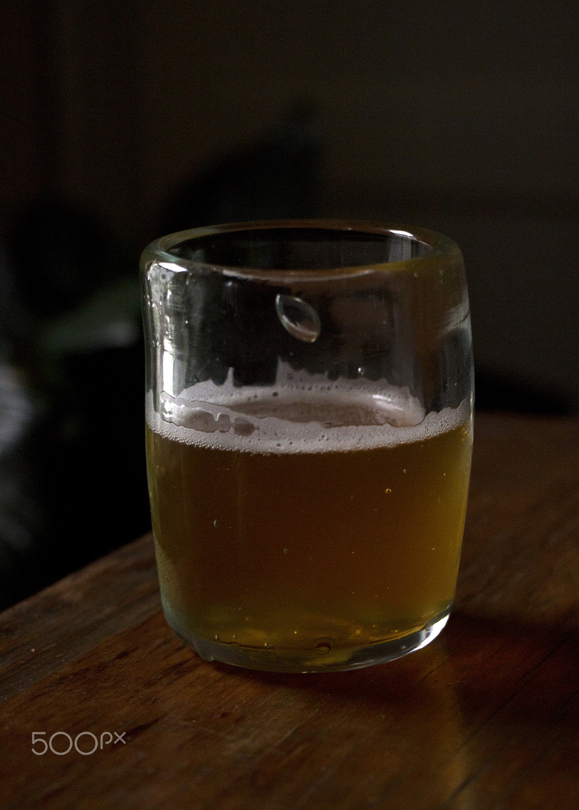 Canon EOS M + Canon EF-S 18-135mm F3.5-5.6 IS STM sample photo. Beer in handmade glass photography