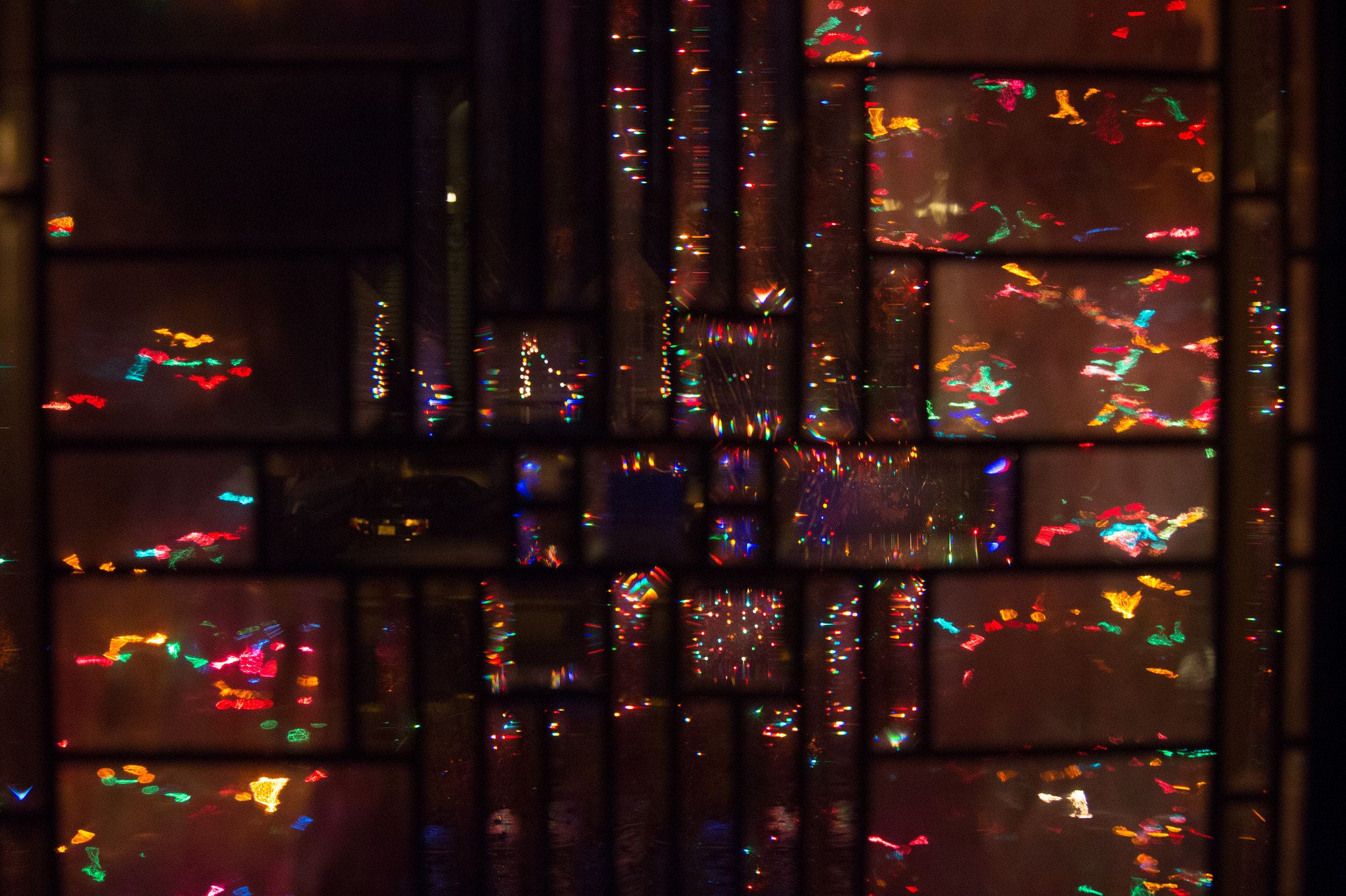 Canon EOS 650D (EOS Rebel T4i / EOS Kiss X6i) sample photo. Lights through glass photography