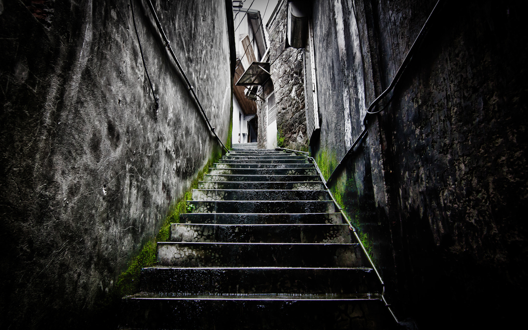 Canon EOS 550D (EOS Rebel T2i / EOS Kiss X4) sample photo. Stairs in taipei photography