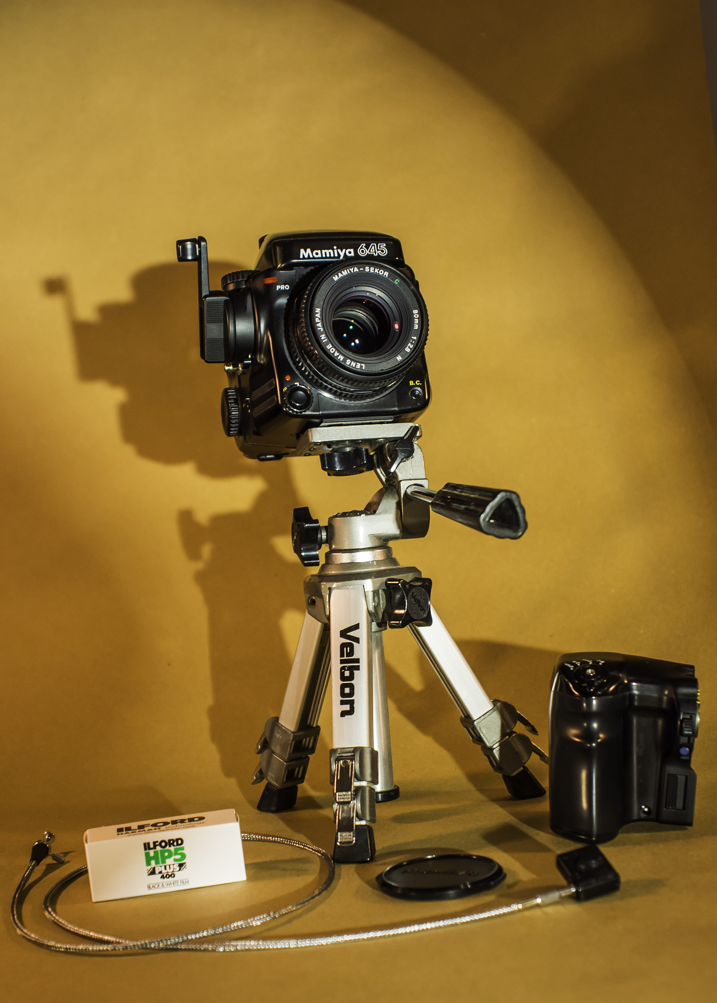 AF Zoom-Nikkor 28-85mm f/3.5-4.5 sample photo. Mamiya 645 pro. photography