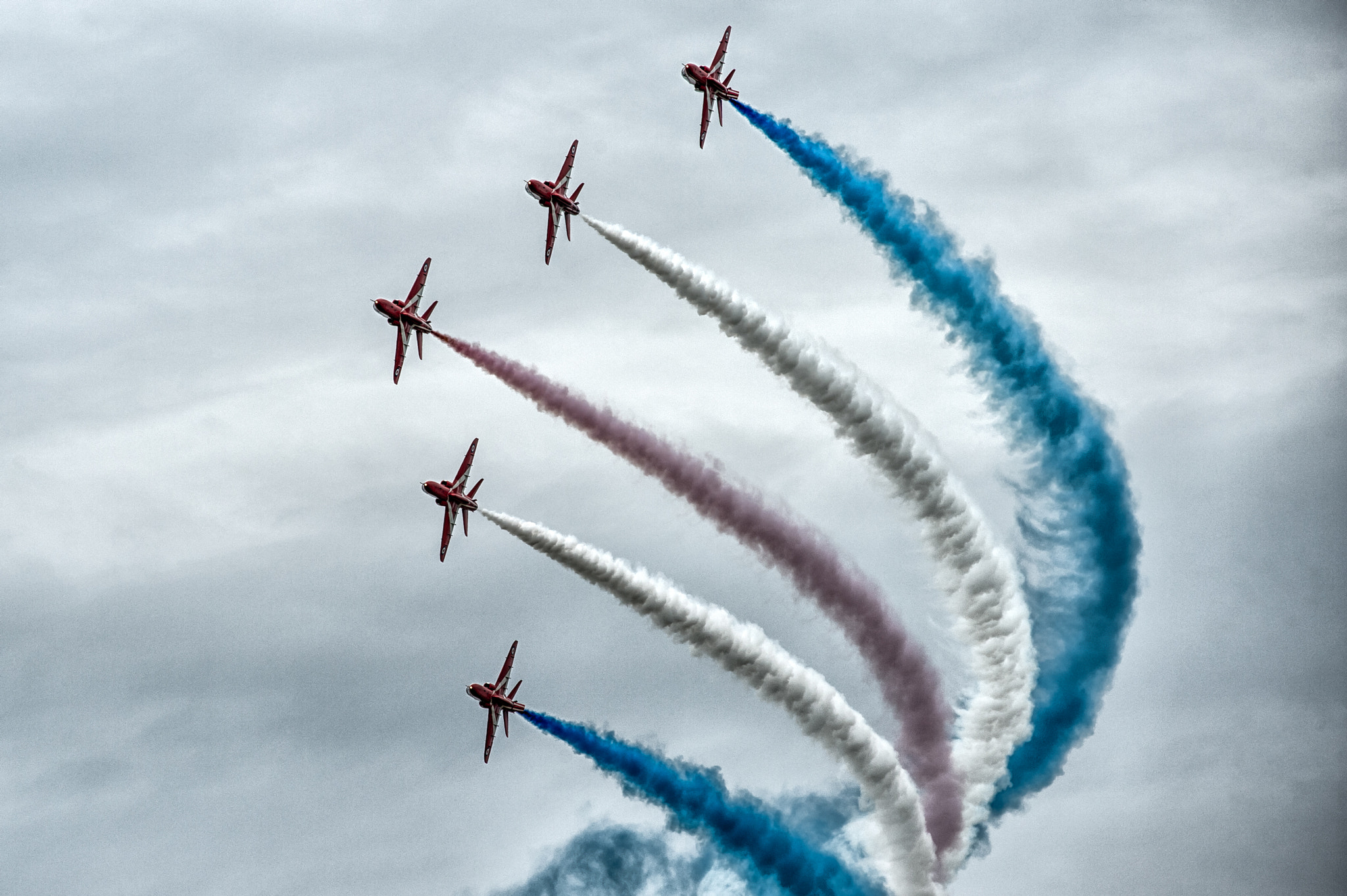 Nikon AF-Nikkor 80-200mm F2.8D ED sample photo. Red arrows leeuwarden photography