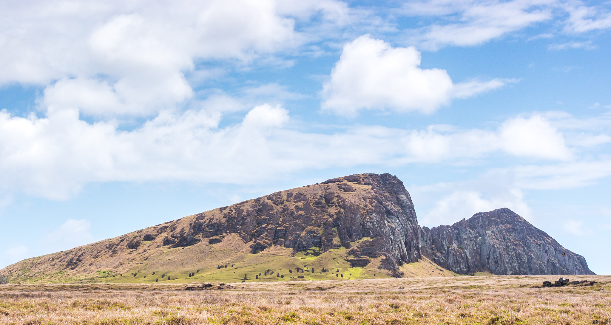 Panasonic Lumix DMC-G5 + Olympus M.Zuiko Digital 45mm F1.8 sample photo. The rano raraku quarry photography