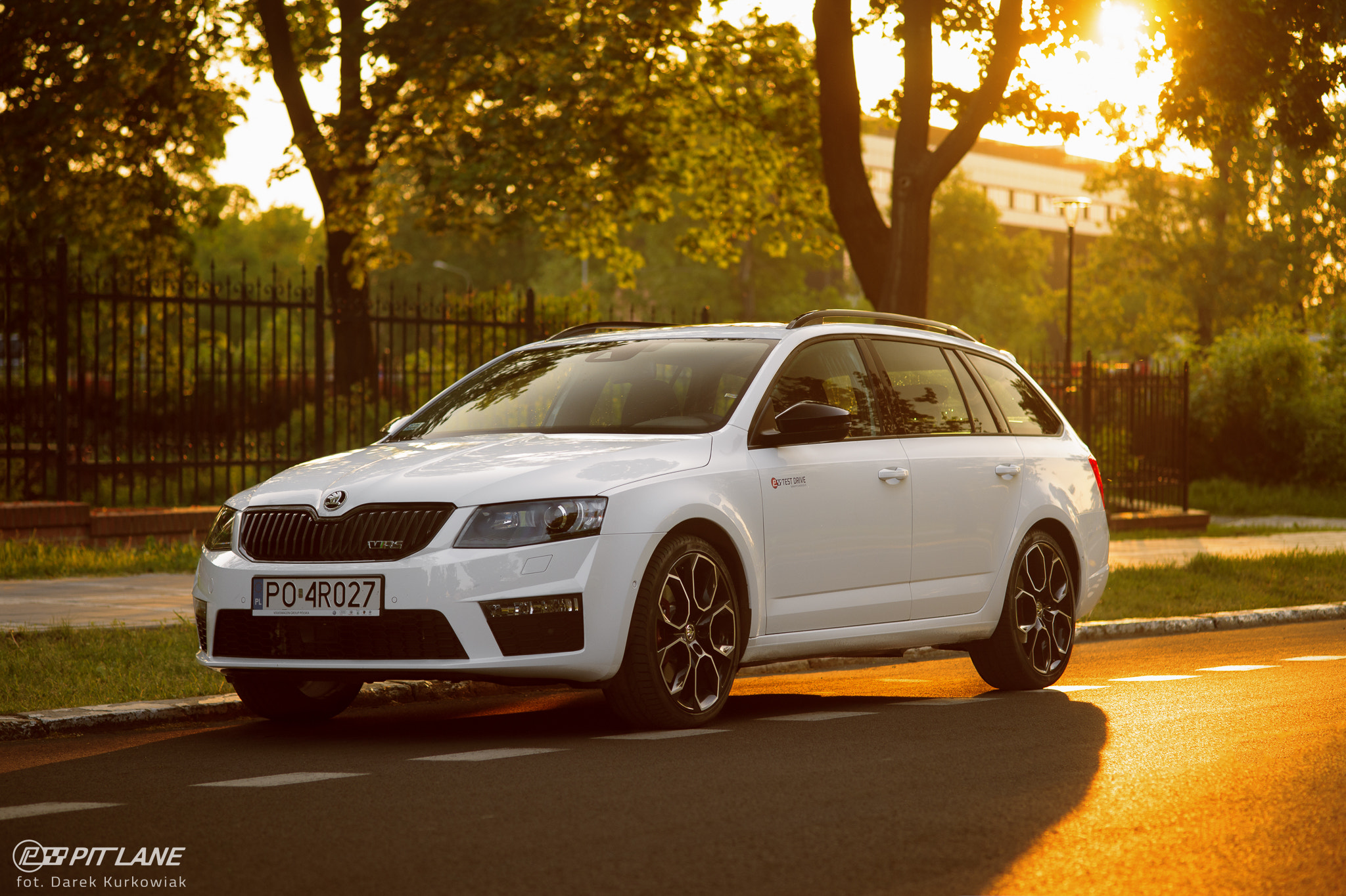 Sony Alpha DSLR-A850 + Sony 85mm F2.8 SAM sample photo. Skoda octavia rs230 photography