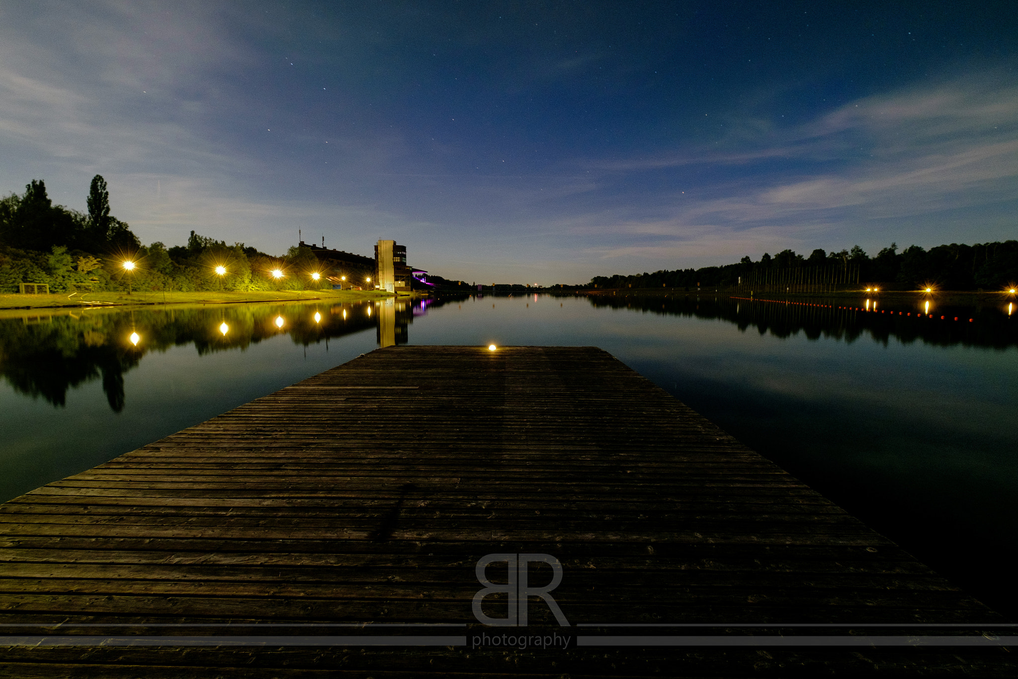 Fujifilm X-M1 + Fujifilm XF 10-24mm F4 R OIS sample photo. Regattastrecke oberschleißheim photography