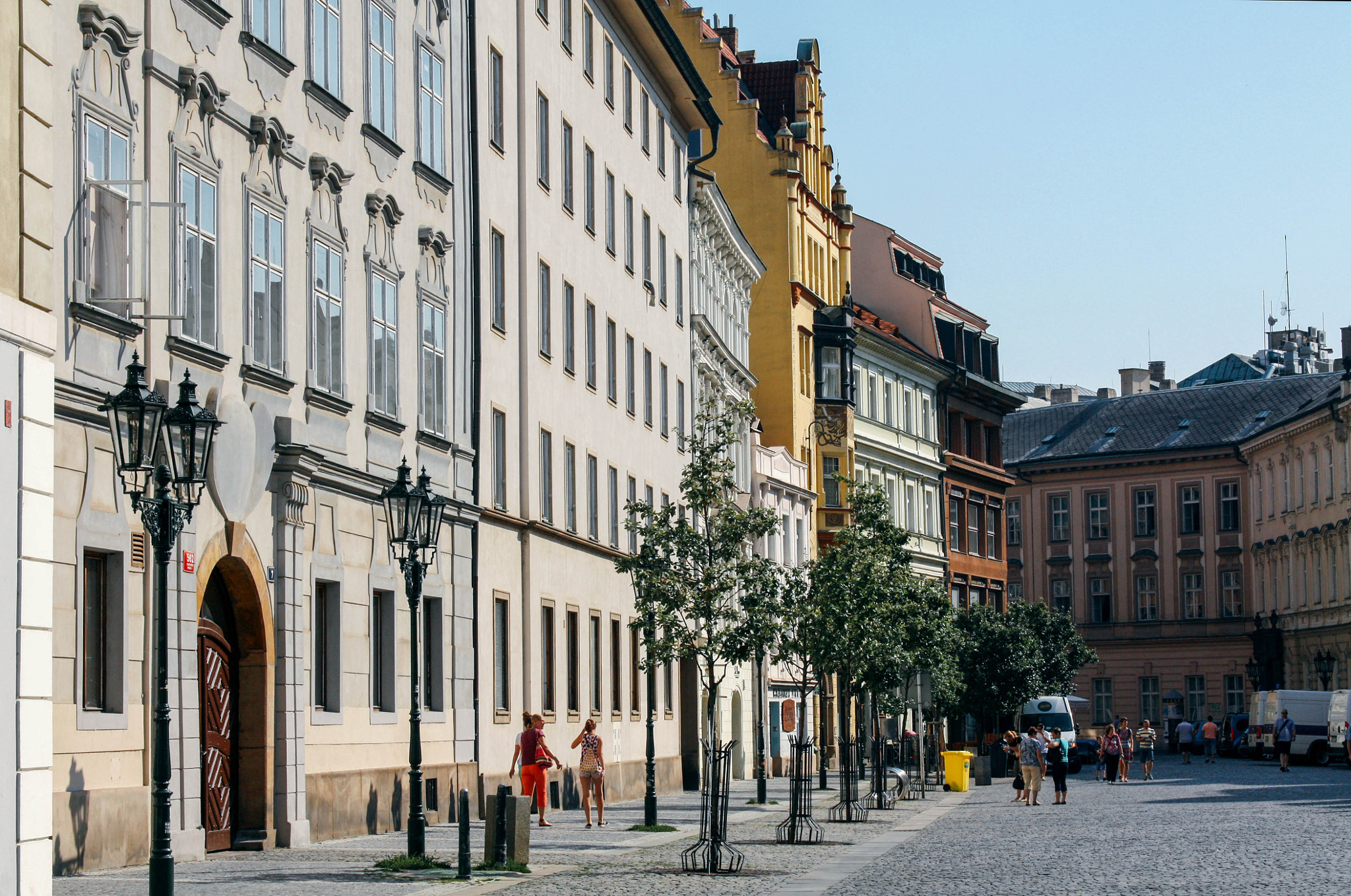 Canon EF 28-105mm f/3.5-4.5 USM sample photo. Prague photography