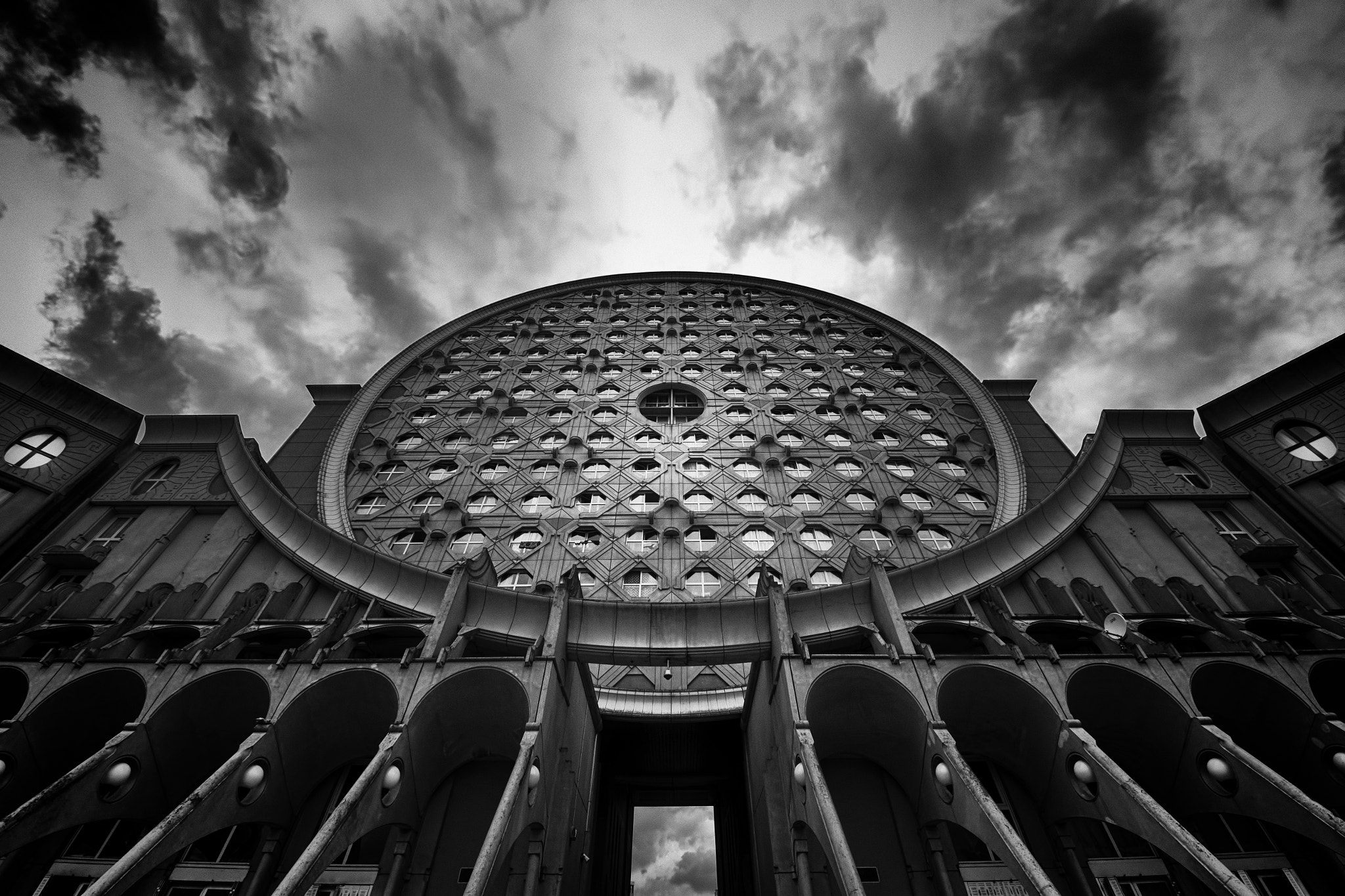 Sigma 8-16mm F4.5-5.6 DC HSM sample photo. Monumenta # photography