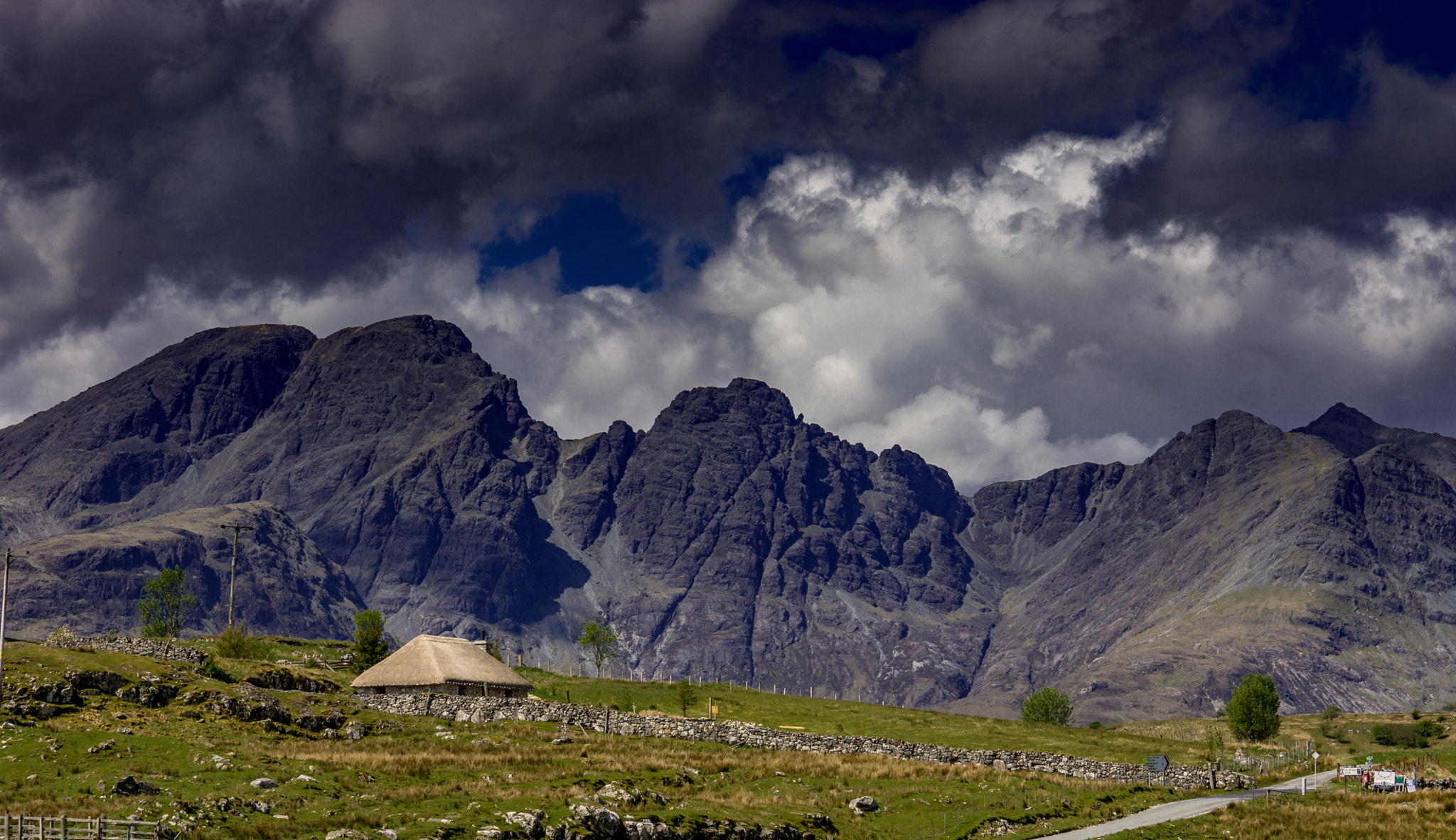 Sony SLT-A65 (SLT-A65V) + Tamron SP 70-300mm F4-5.6 Di USD sample photo. On the road to elgol photography