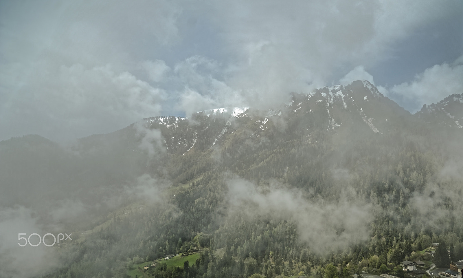 Nikon D3S sample photo. Cloudy day photography