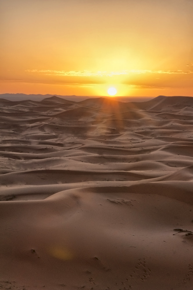 Nikon D90 + Tamron SP 35mm F1.8 Di VC USD sample photo. Over the dunes photography