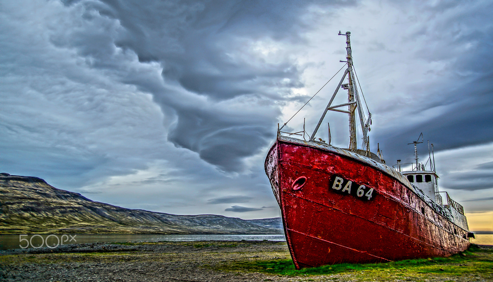 Sony SLT-A65 (SLT-A65V) sample photo. Shipwreck near latrabjarg photography