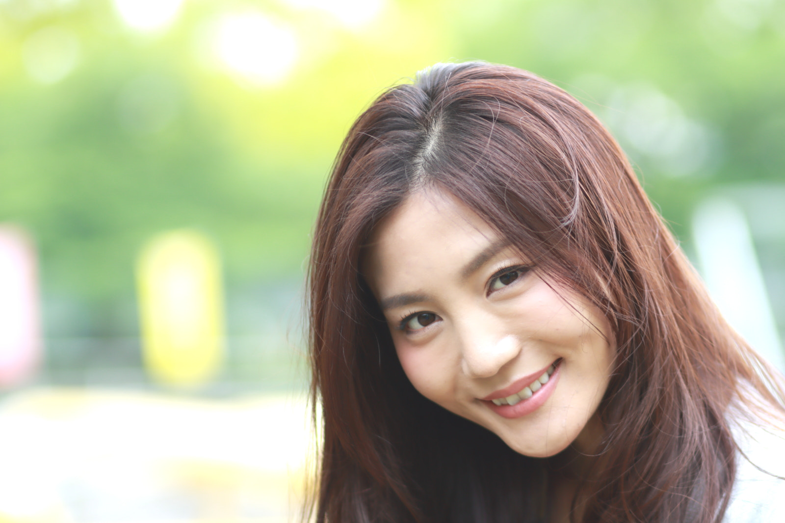 Canon EOS 100D (EOS Rebel SL1 / EOS Kiss X7) sample photo. Smile photography