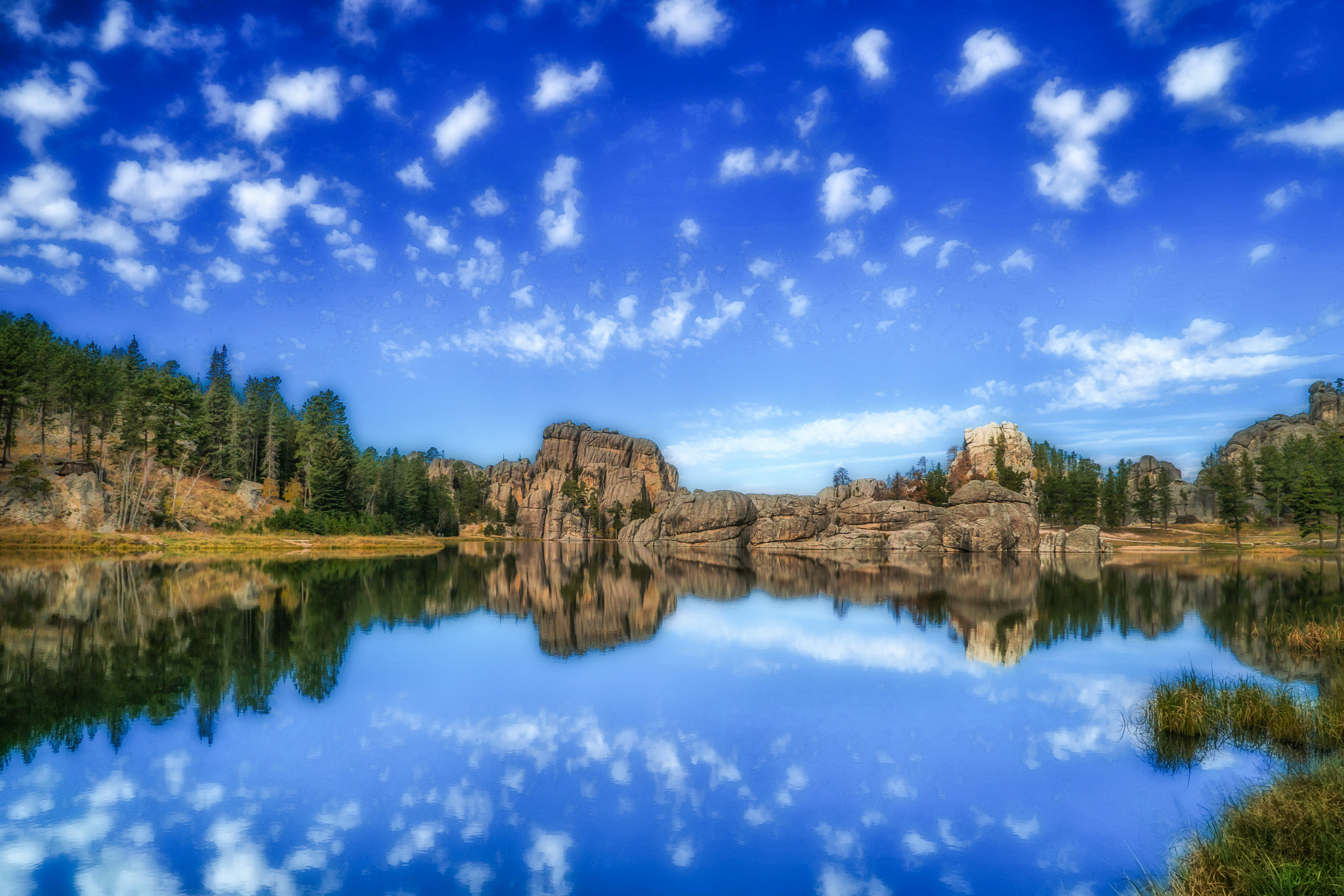 Sony DT 18-200mm F3.5-6.3 sample photo. Sylvan lake, south dakota photography