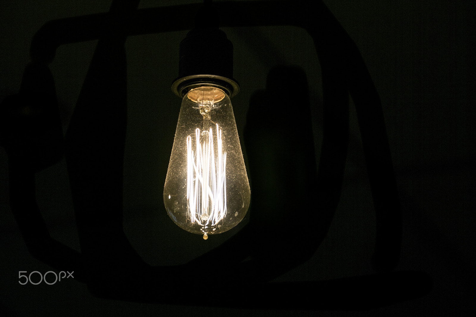 Sony DT 18-200mm F3.5-6.3 sample photo. Little bit of light photography